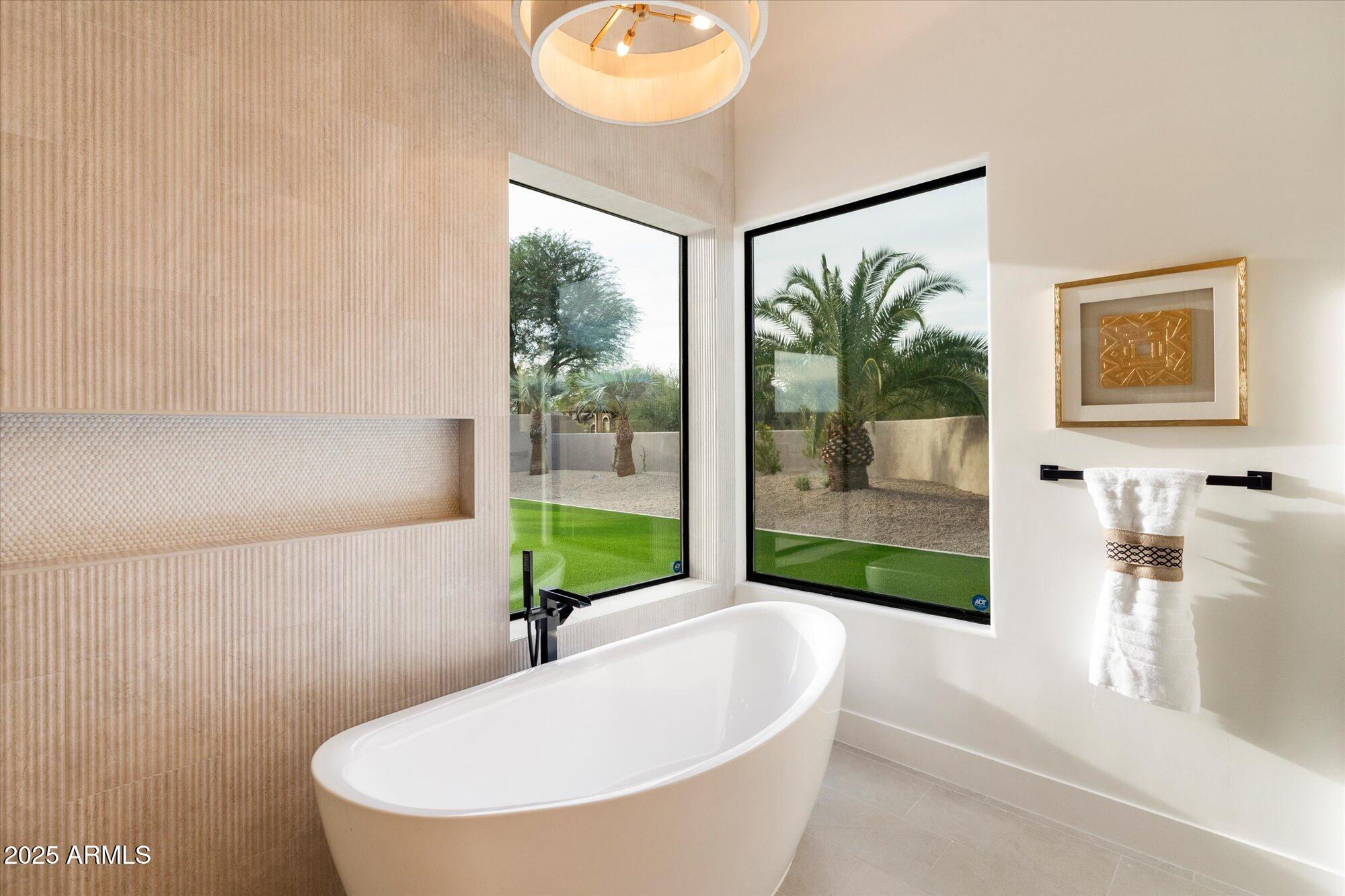 Scottsdale, Arizona, 85259, United States, 5 Bedrooms Bedrooms, ,5 BathroomsBathrooms,Residential,Active,1945499