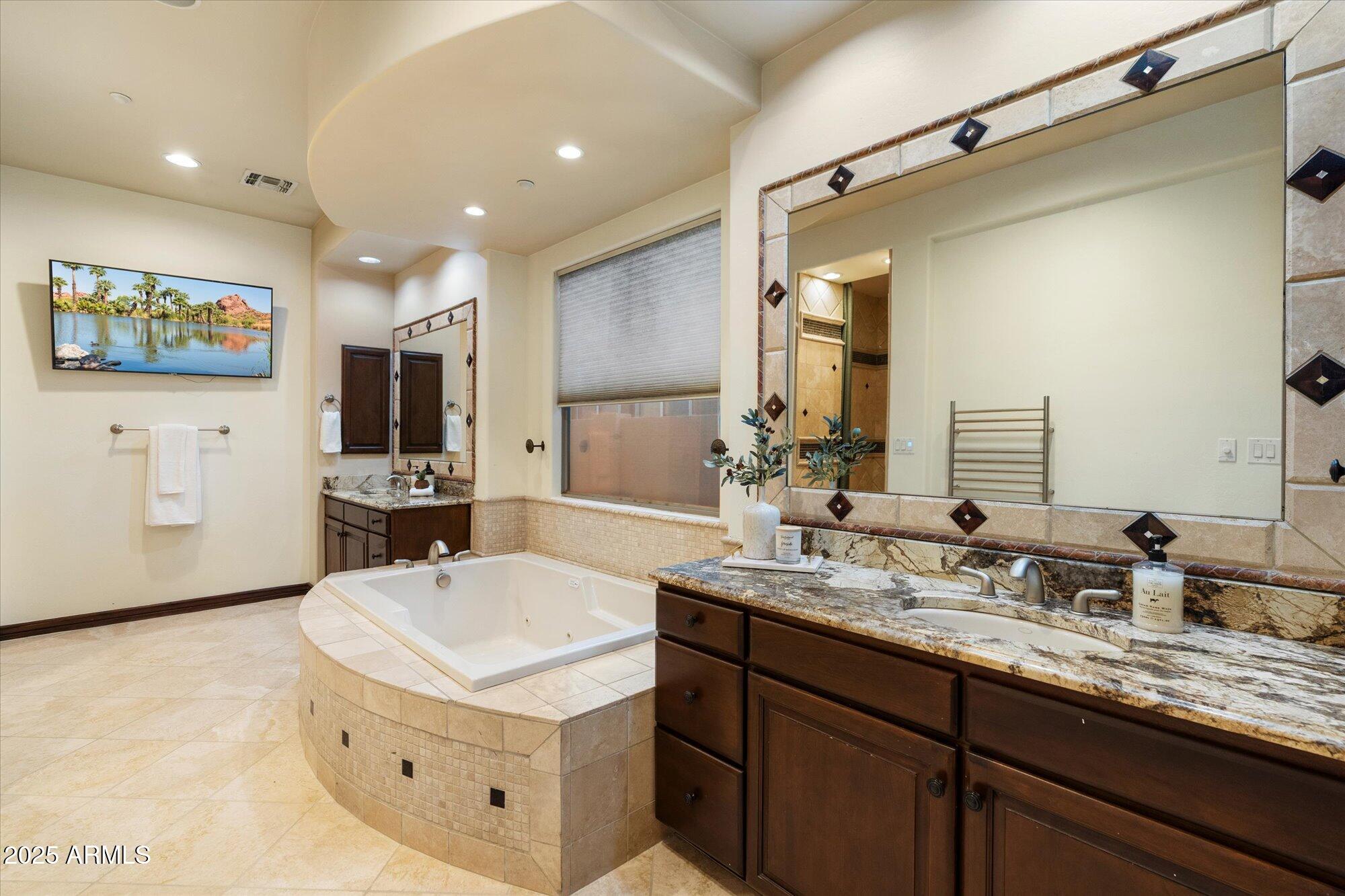 Phoenix, Arizona, 85050, United States, 4 Bedrooms Bedrooms, ,5 BathroomsBathrooms,Residential,Active,2001081