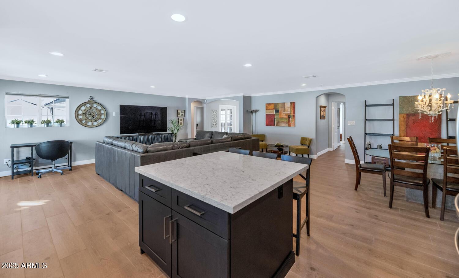 Phoenix, Arizona, 85018, United States, 4 Bedrooms Bedrooms, ,3 BathroomsBathrooms,Residential,Active,1990035