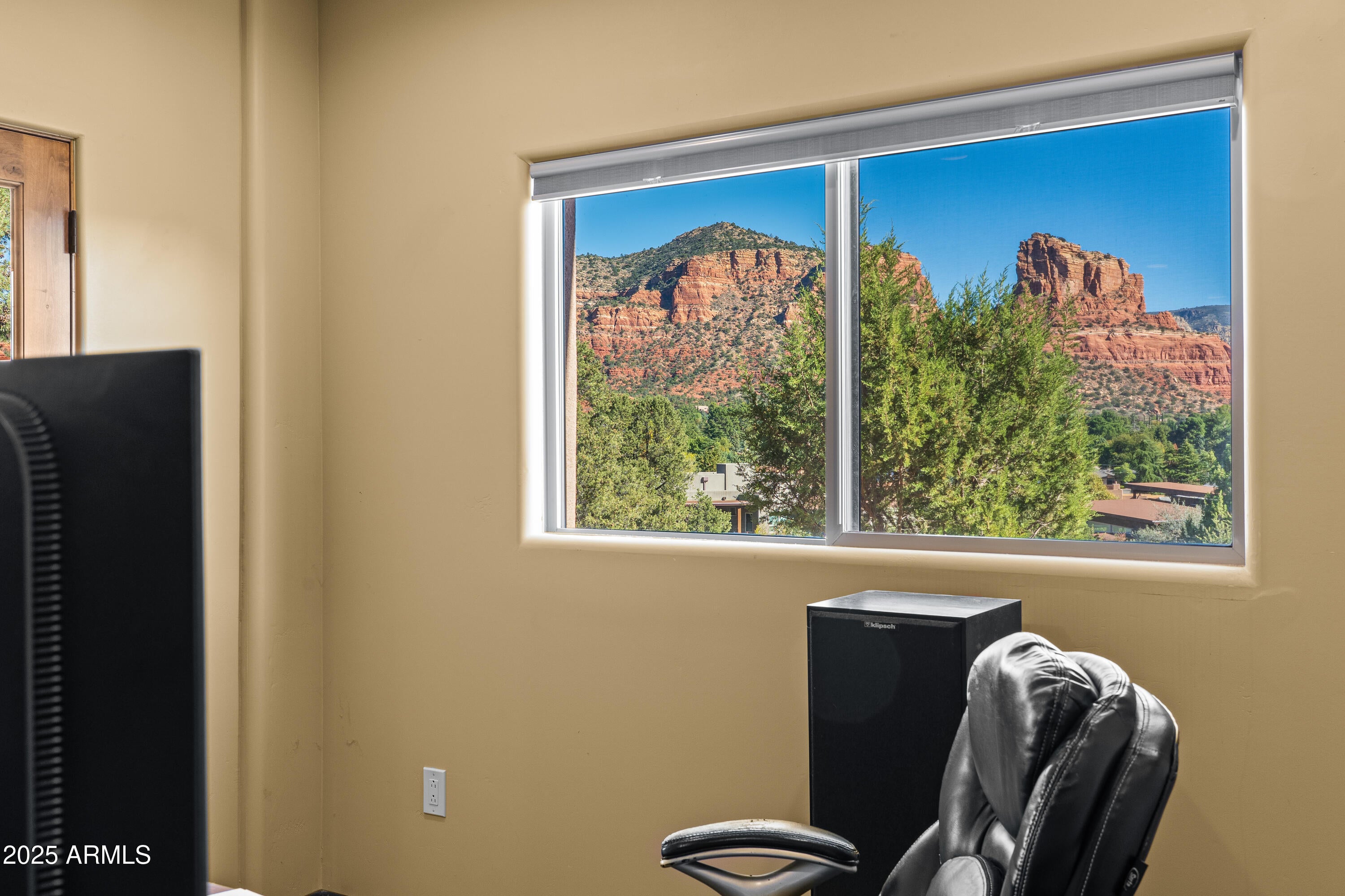 Sedona, Arizona, 86351, United States, 3 Bedrooms Bedrooms, ,3 BathroomsBathrooms,Residential,Active,1988421