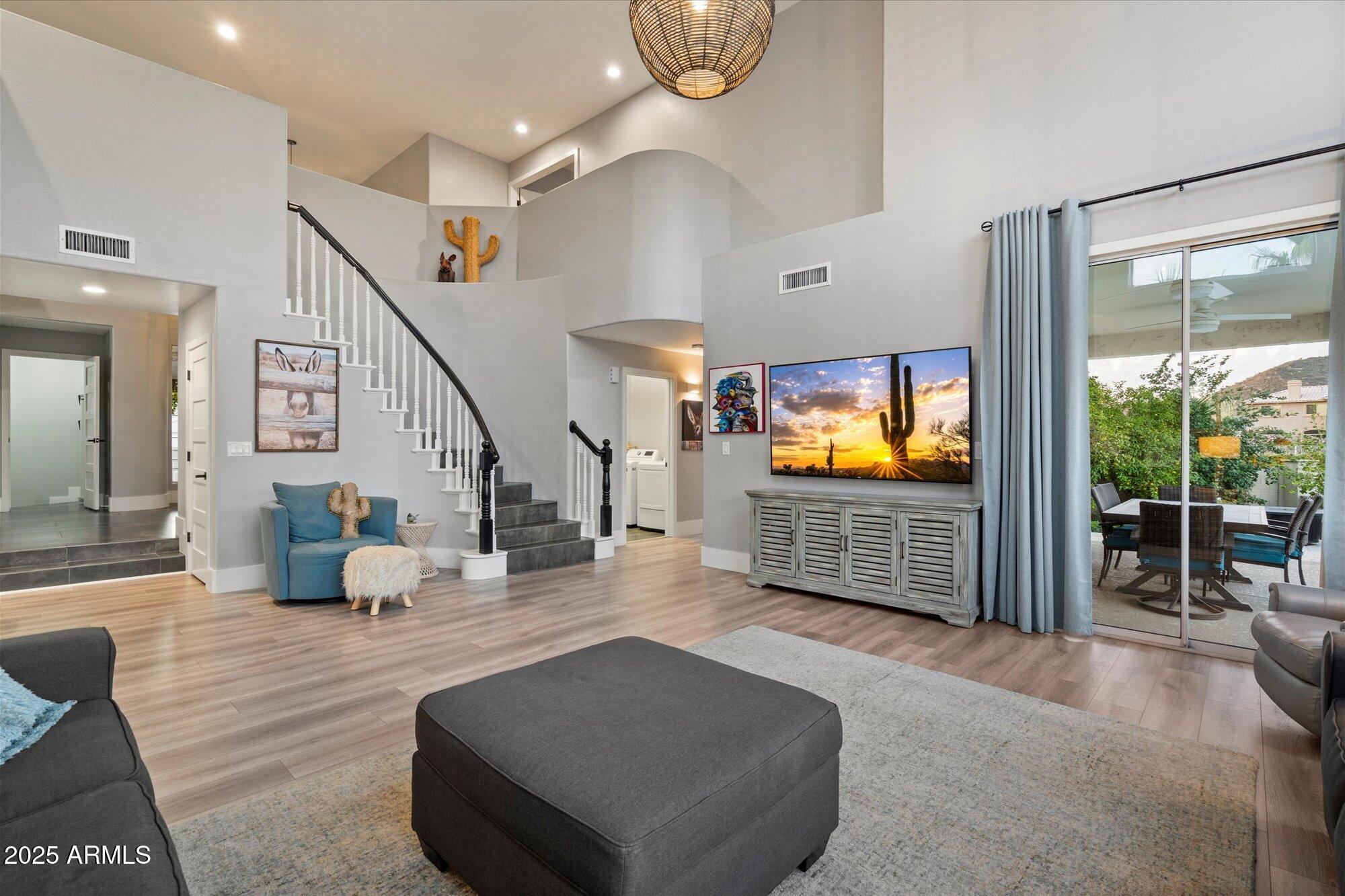 Glendale, Arizona, 85308, United States, 5 Bedrooms Bedrooms, ,4 BathroomsBathrooms,Residential,Active,1969681