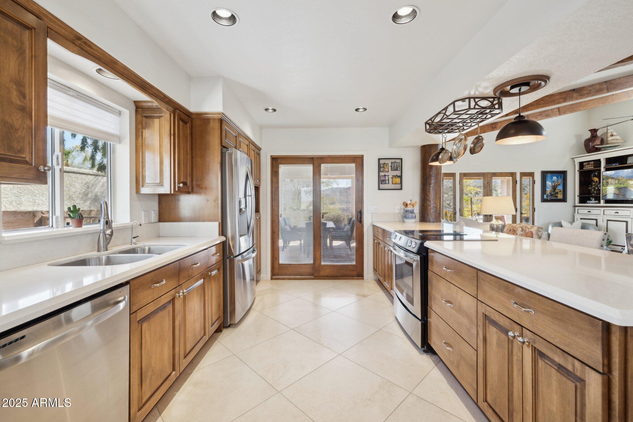 Fountain Hills, Arizona, 85268, United States, 4 Bedrooms Bedrooms, ,3 BathroomsBathrooms,Residential,Pending,1738501