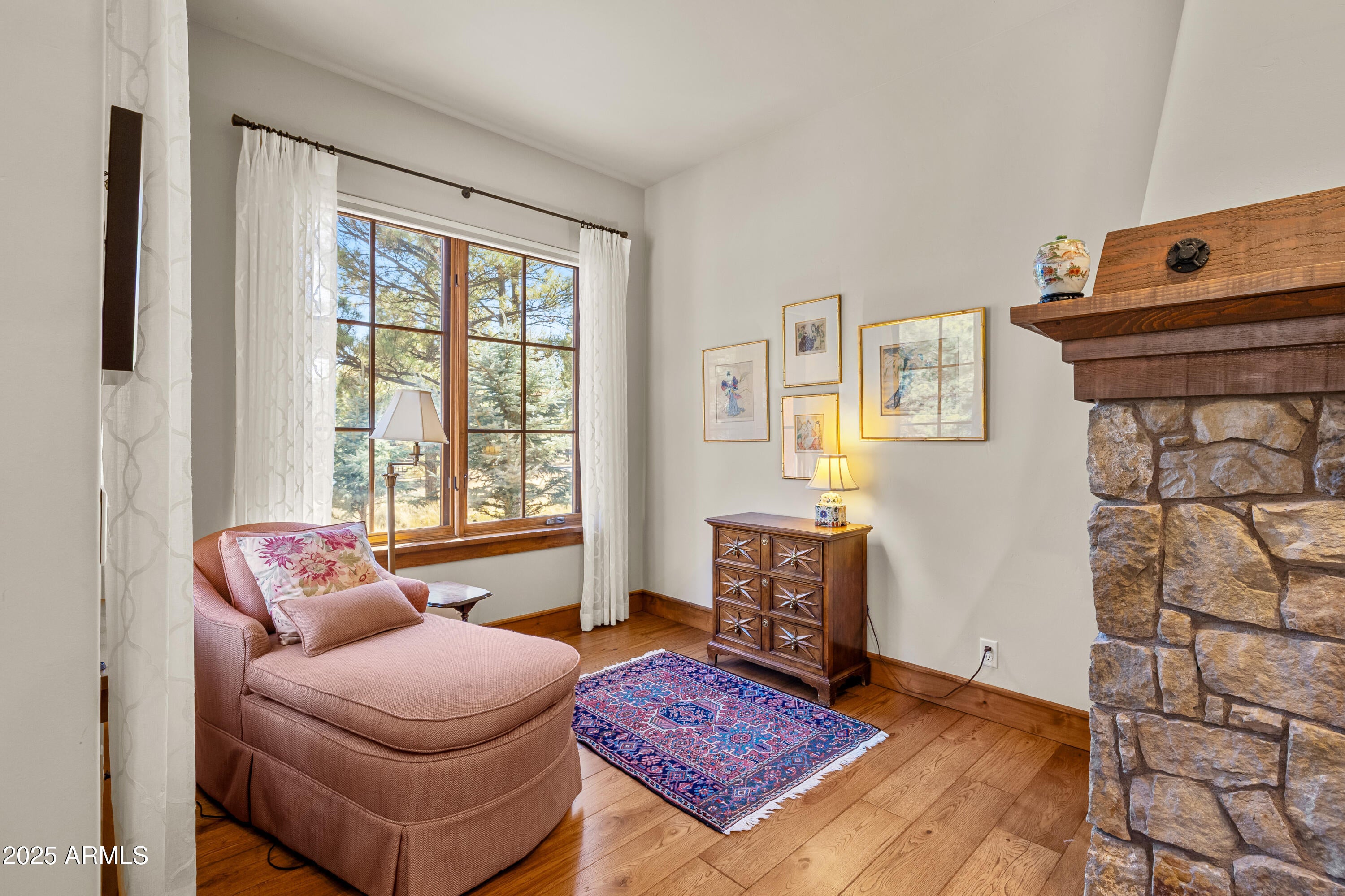 Flagstaff, Arizona, 86001, United States, 4 Bedrooms Bedrooms, ,4 BathroomsBathrooms,Residential,Active,2002671