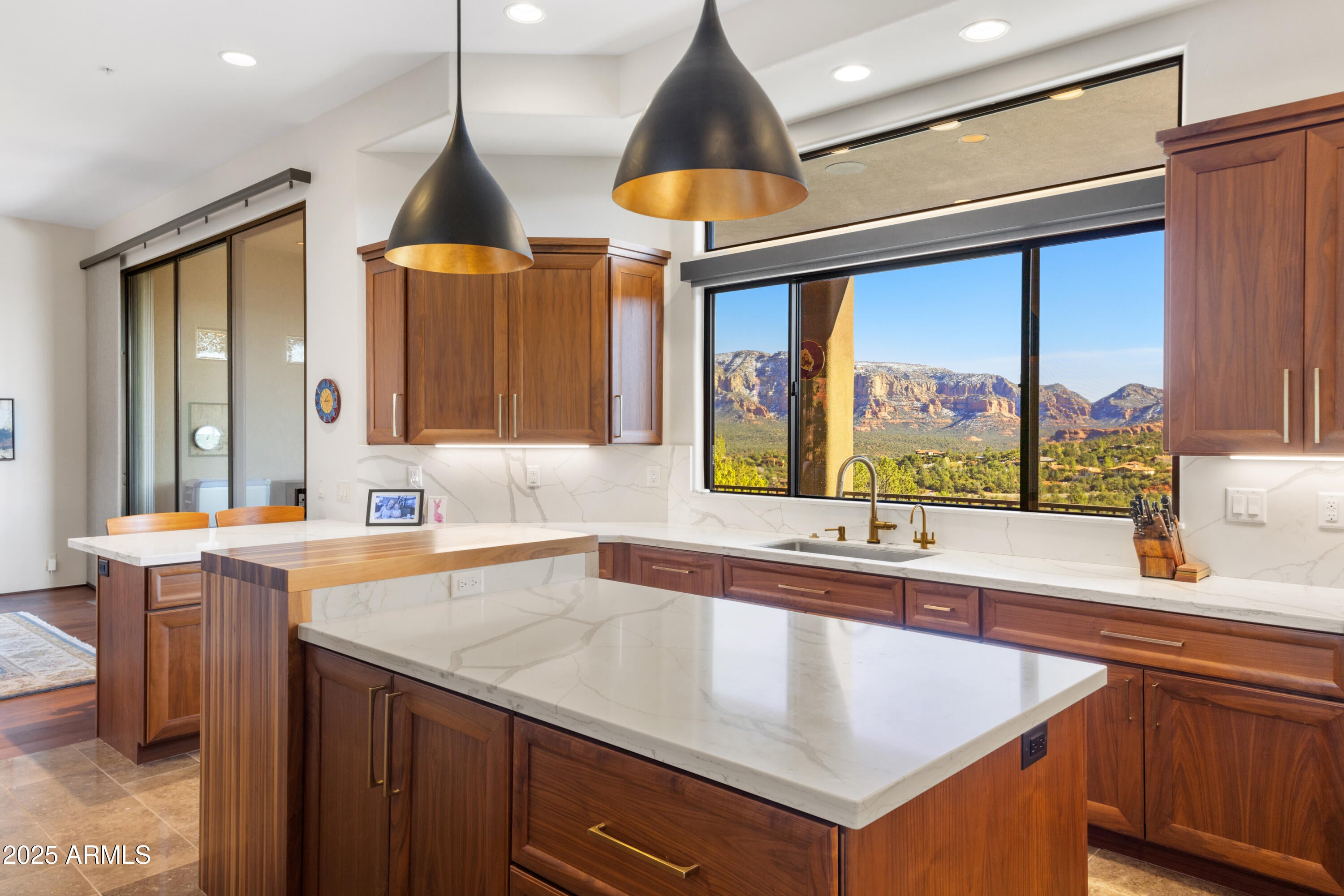 Sedona, Arizona, 86336, United States, 3 Bedrooms Bedrooms, ,4 BathroomsBathrooms,Residential,Active,1971787