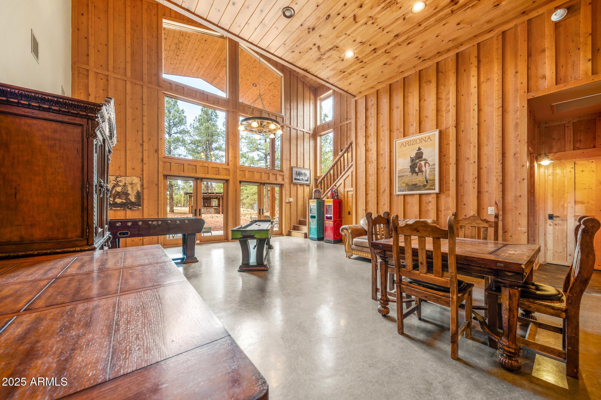 Lakeside, Arizona, 85929, United States, 8 Bedrooms Bedrooms, ,8 BathroomsBathrooms,Residential,Contingent,1996268