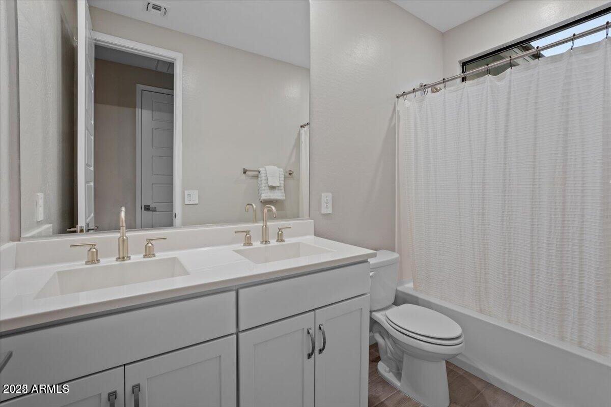 Scottsdale, Arizona, 85254, United States, 4 Bedrooms Bedrooms, ,3 BathroomsBathrooms,Residential,Active,1900172