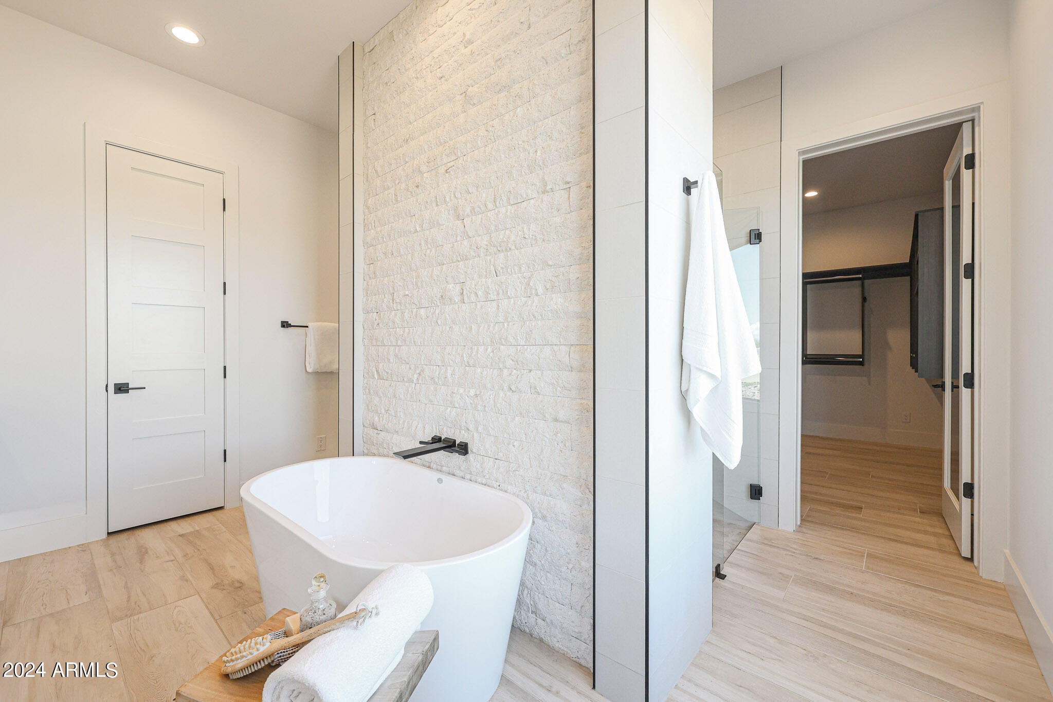 Phoenix, Arizona, 85085, United States, 4 Bedrooms Bedrooms, ,5 BathroomsBathrooms,Residential,Active,1913030