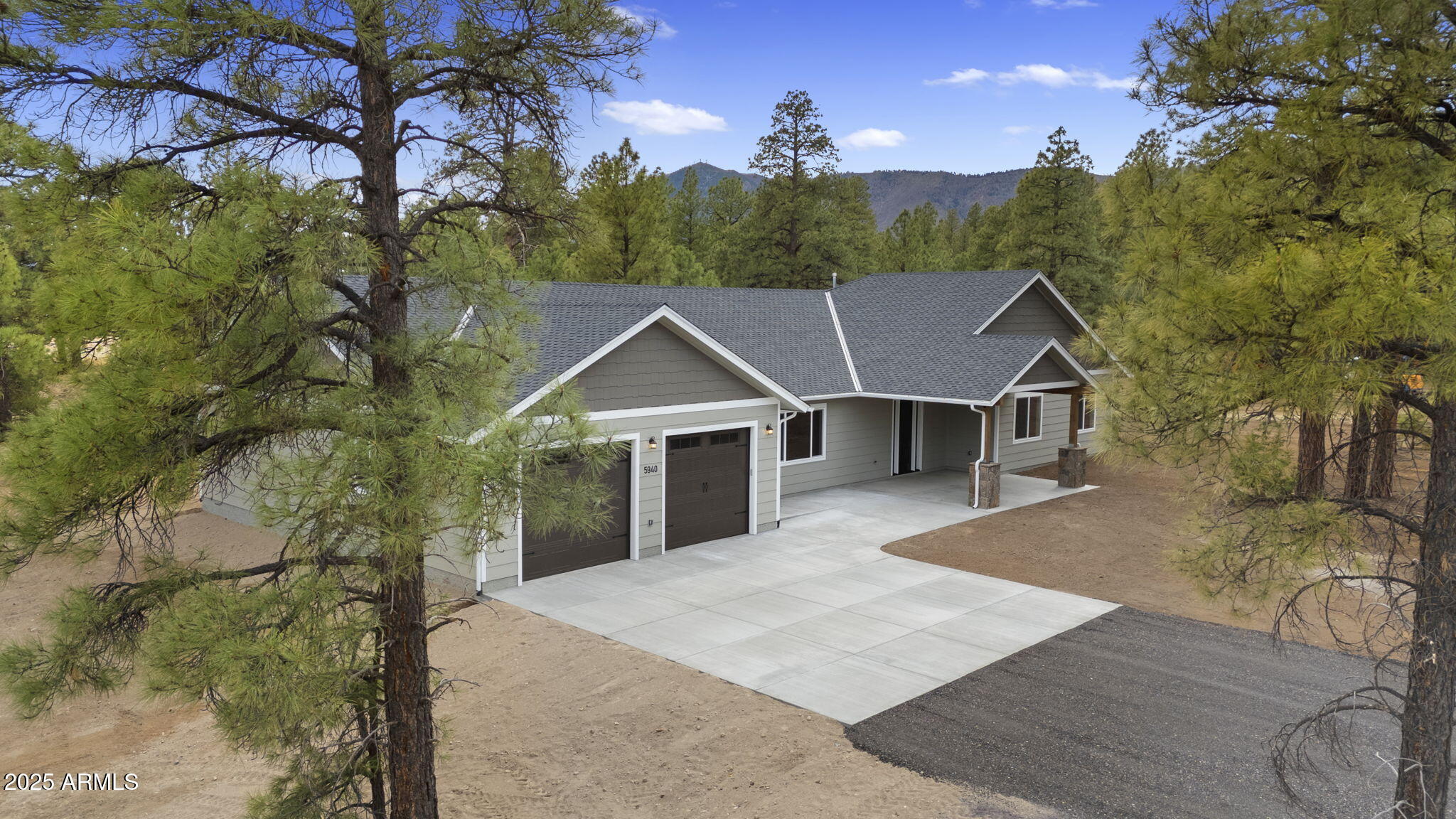 Flagstaff, Arizona, 86004, United States, 4 Bedrooms Bedrooms, ,2 BathroomsBathrooms,Residential,Active,1914817
