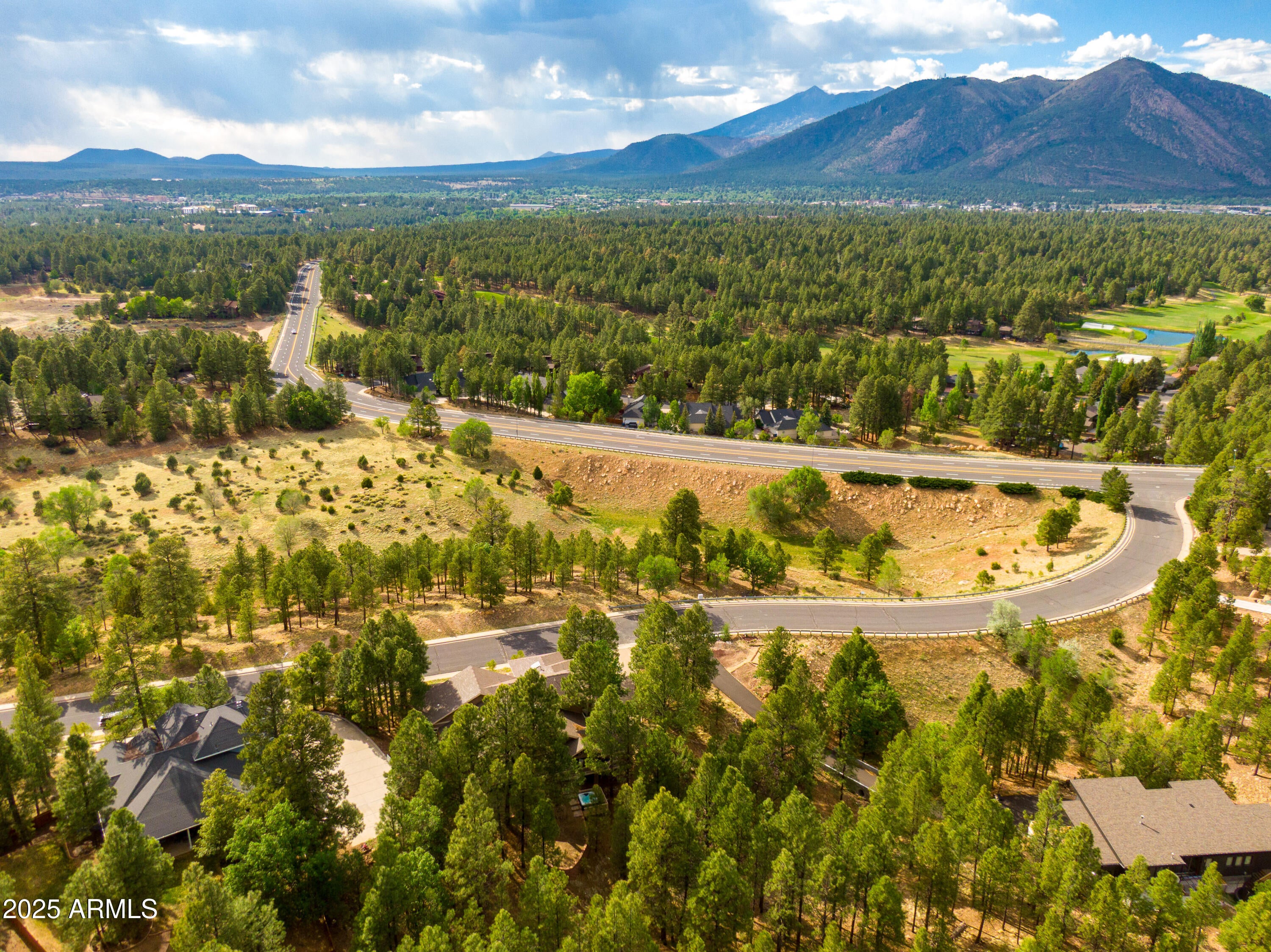 Flagstaff, Arizona, 86004, United States, 5 Bedrooms Bedrooms, ,5 BathroomsBathrooms,Residential,Active,1834471