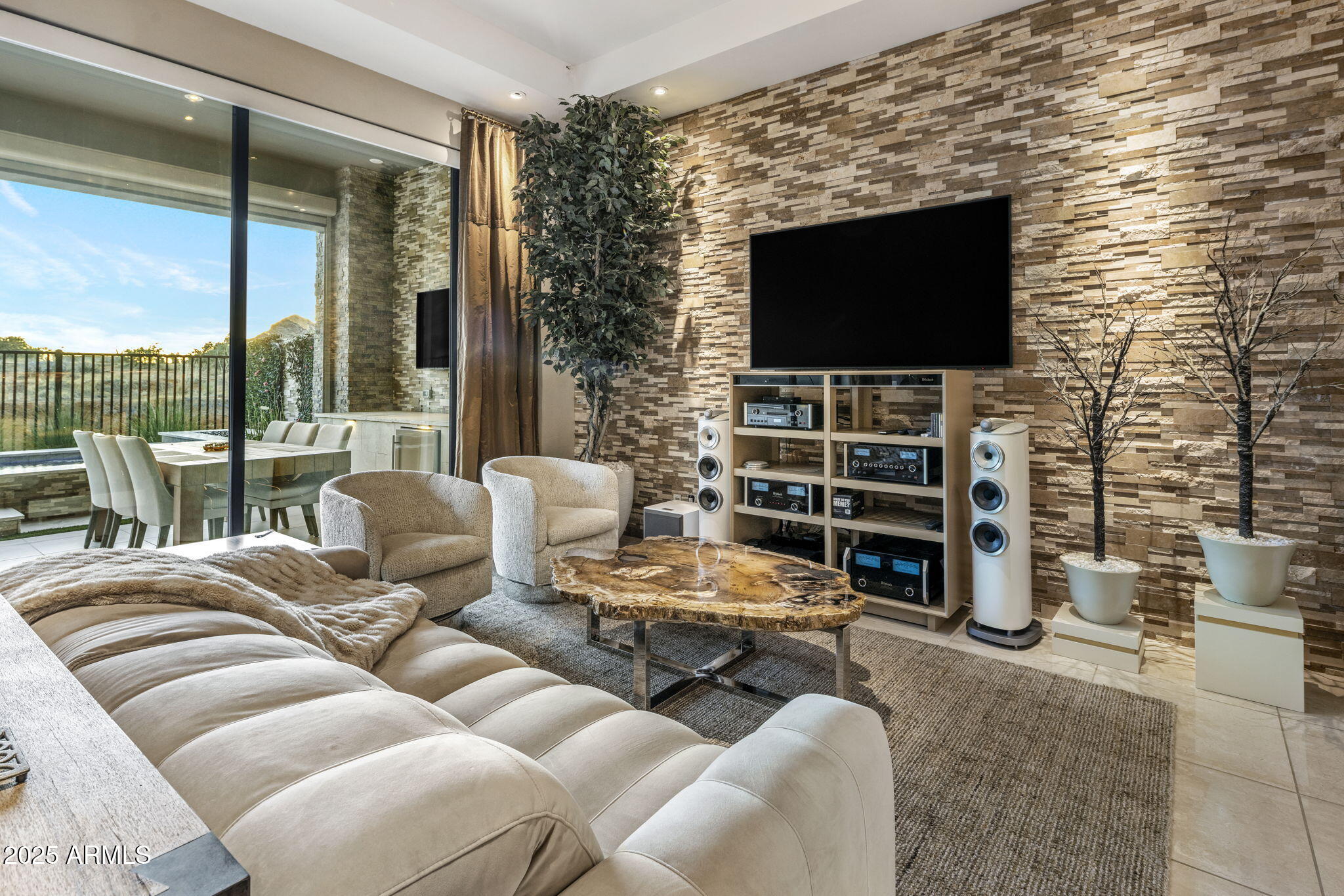 Scottsdale, Arizona, 85255, United States, 2 Bedrooms Bedrooms, ,3 BathroomsBathrooms,Residential,Active,1952594