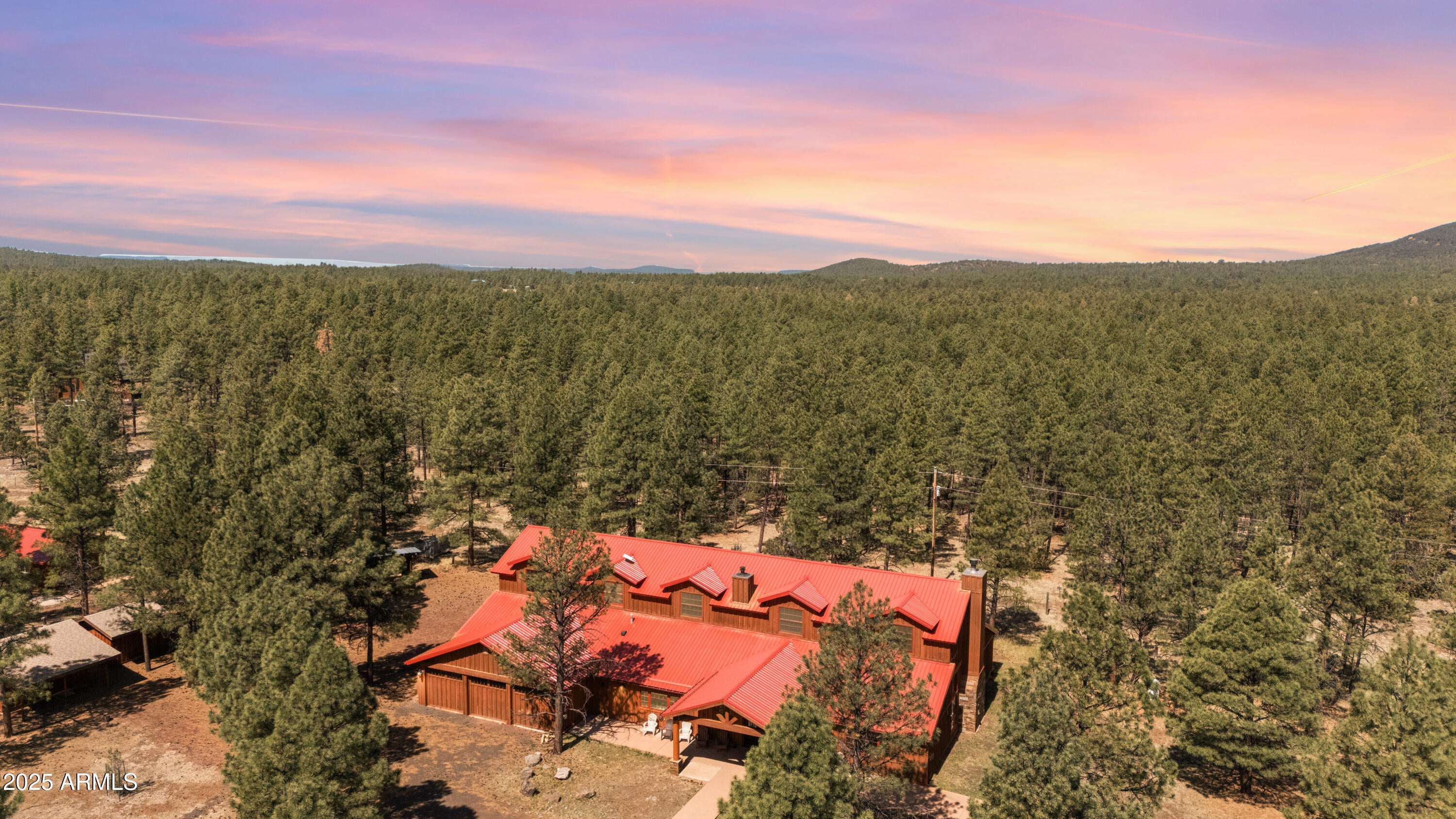 Lakeside, Arizona, 85929, United States, 8 Bedrooms Bedrooms, ,8 BathroomsBathrooms,Residential,Contingent,1996268