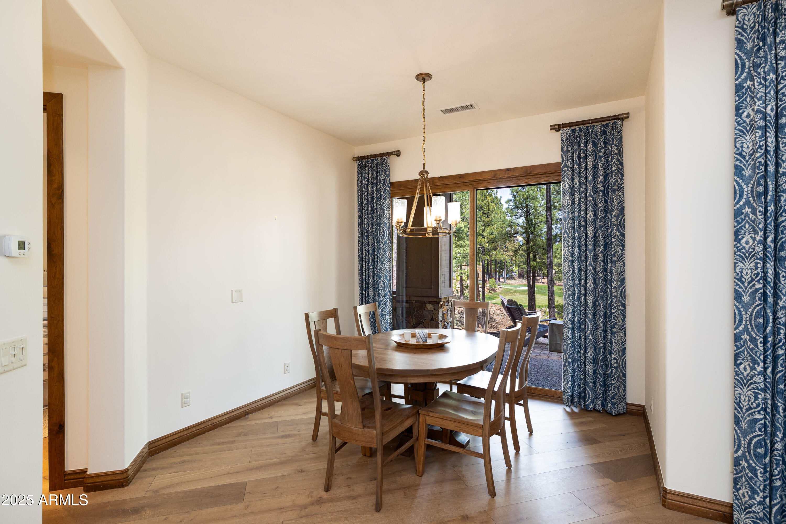 Flagstaff, Arizona, 86005, United States, 3 Bedrooms Bedrooms, ,2 BathroomsBathrooms,Residential,Active,1798236