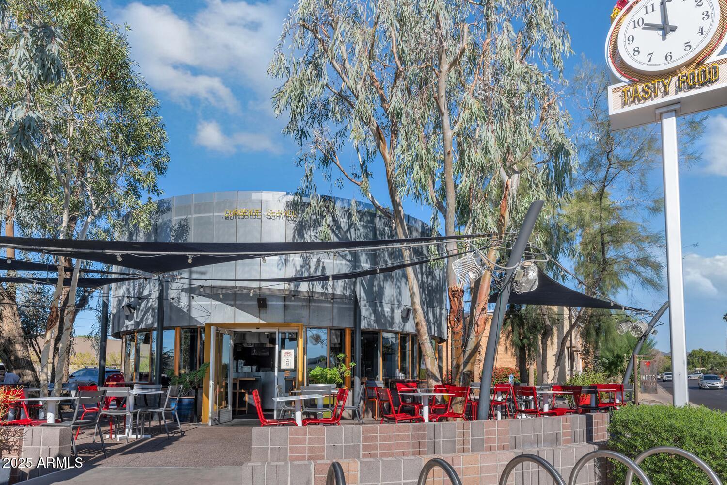 Phoenix, Arizona, 85018, United States, 4 Bedrooms Bedrooms, ,3 BathroomsBathrooms,Residential,Active,1990035