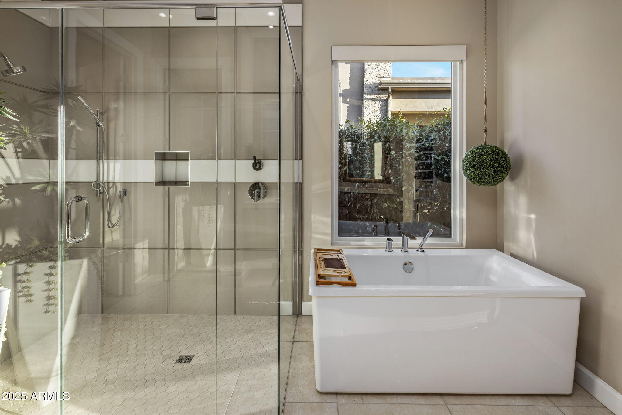 Scottsdale, Arizona, 85255, United States, 2 Bedrooms Bedrooms, ,3 BathroomsBathrooms,Residential,Active,1952594