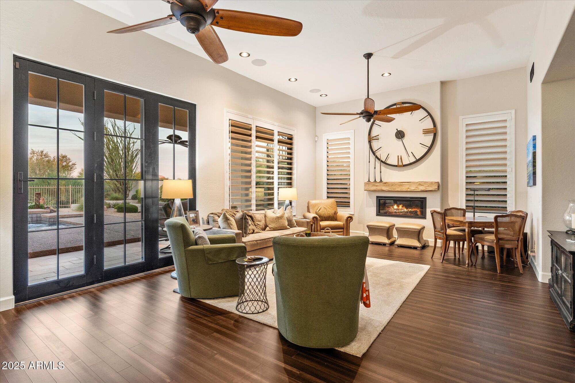 Phoenix, Arizona, 85054, United States, 4 Bedrooms Bedrooms, ,3 BathroomsBathrooms,Residential,Active,2008269