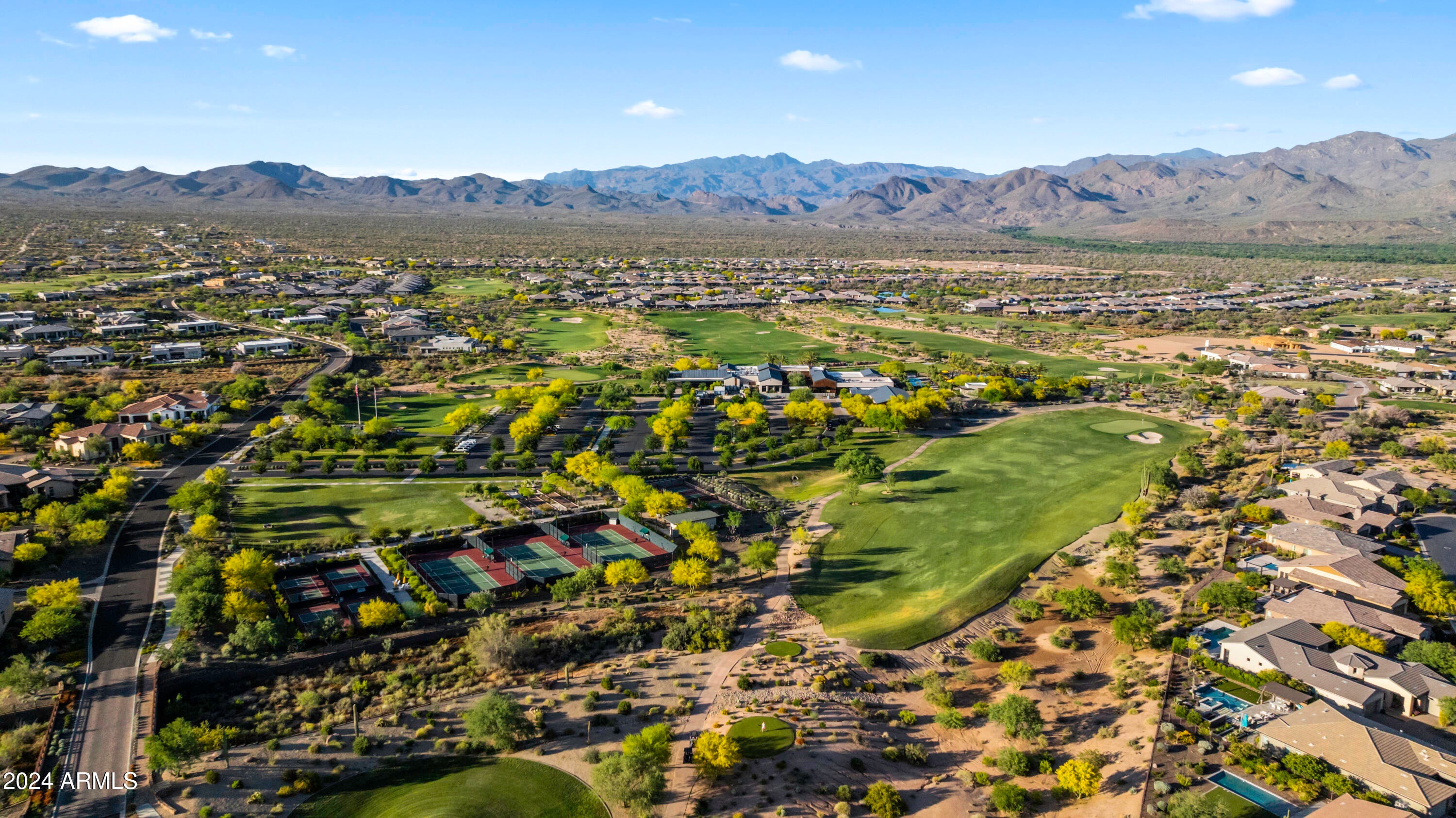 Rio Verde, Arizona, 85263, United States, 3 Bedrooms Bedrooms, ,4 BathroomsBathrooms,Residential,Active,1926665