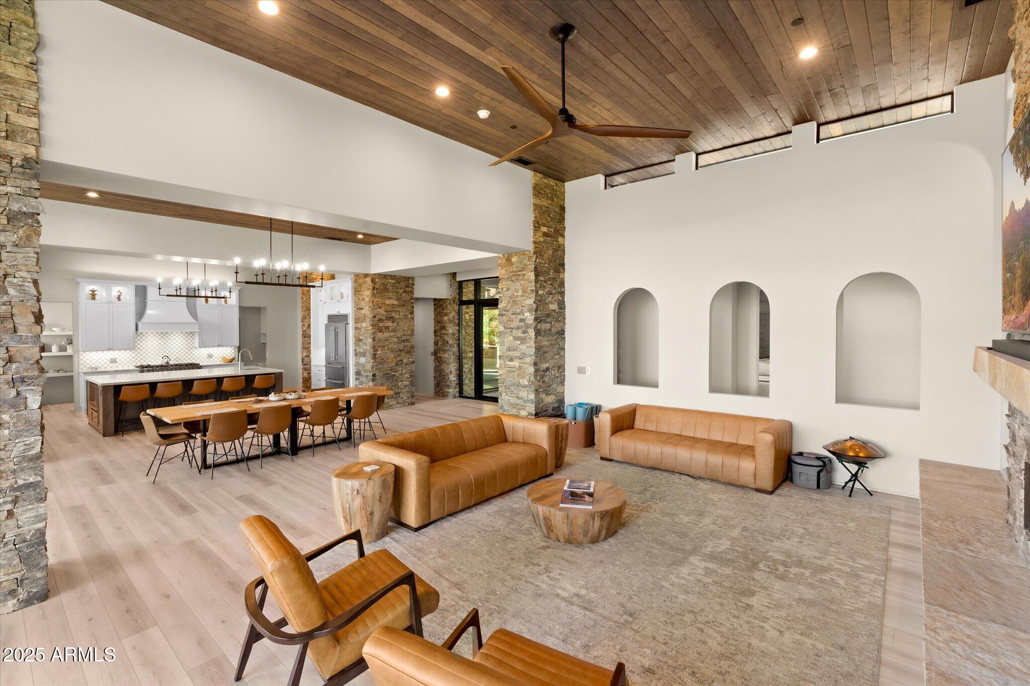 Sedona, Arizona, 86336, United States, 4 Bedrooms Bedrooms, ,4 BathroomsBathrooms,Residential,Active,1946435