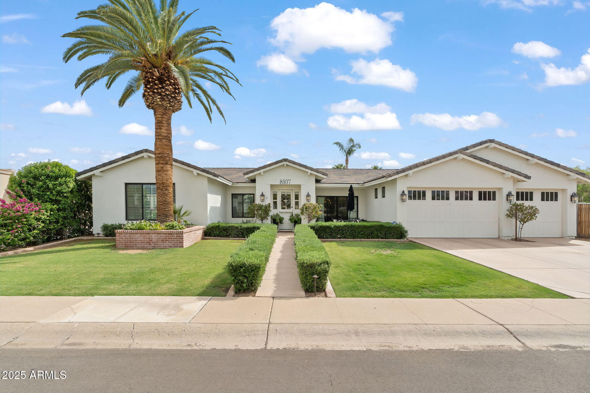 Scottsdale, Arizona, 85258, United States, 5 Bedrooms Bedrooms, ,4 BathroomsBathrooms,Residential,Active,1964508