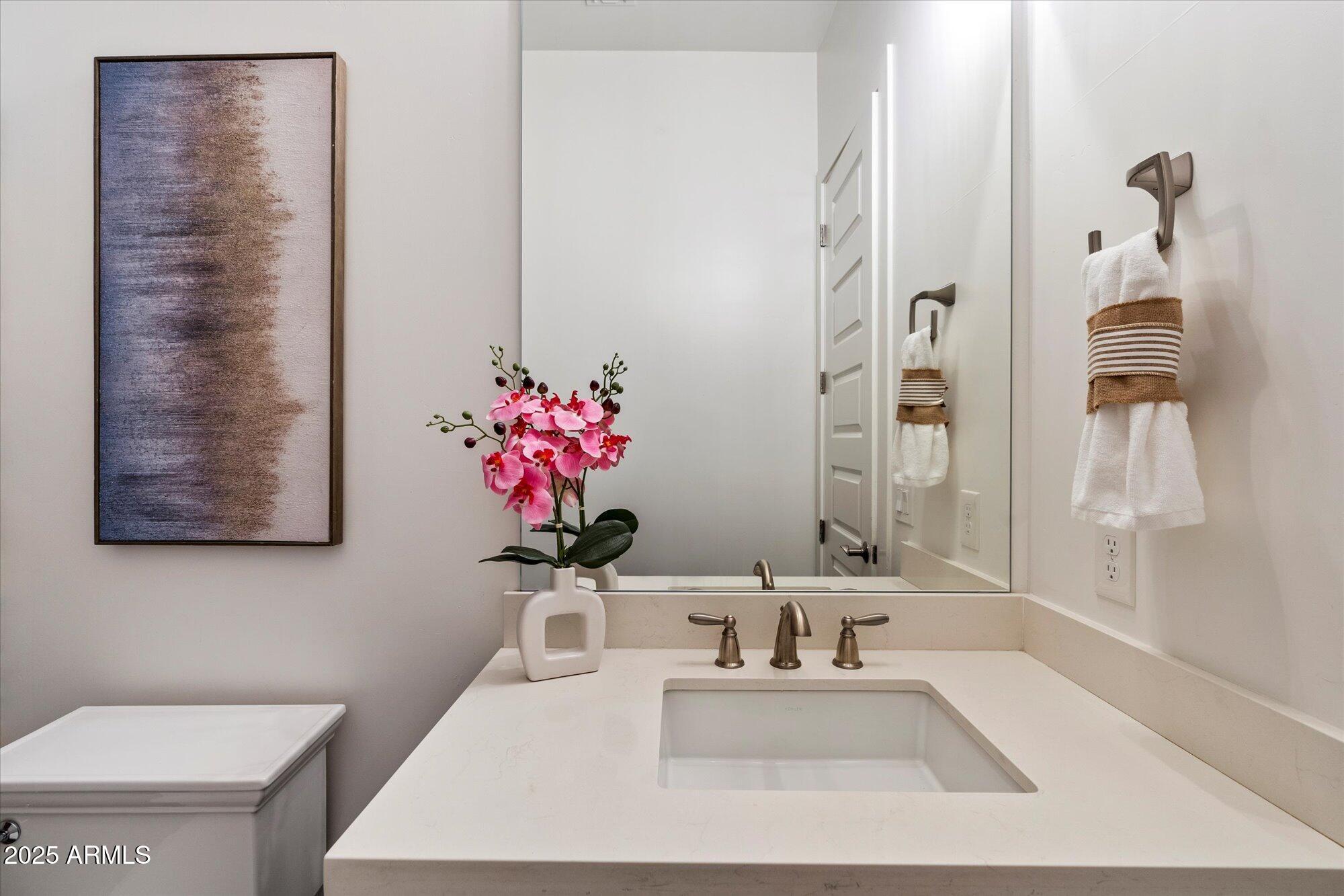 Phoenix, Arizona, 85021, United States, 4 Bedrooms Bedrooms, ,5 BathroomsBathrooms,Residential,Active,1929685