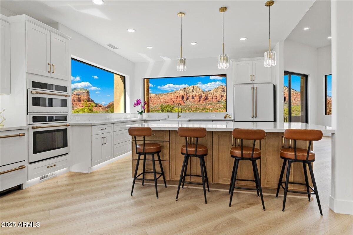 Sedona, Arizona, 86351, United States, 5 Bedrooms Bedrooms, ,6 BathroomsBathrooms,Residential,Active,1944107
