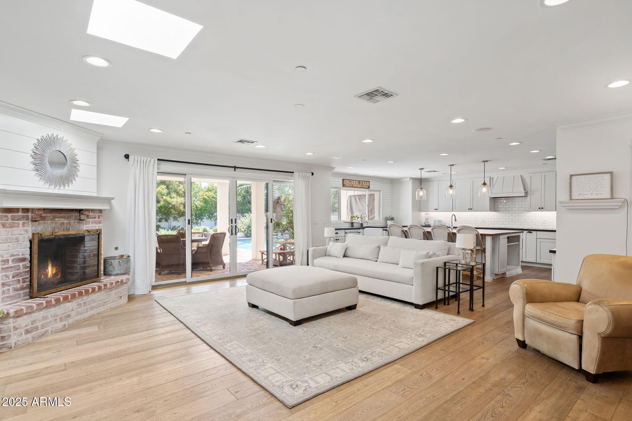 Scottsdale, Arizona, 85258, United States, 5 Bedrooms Bedrooms, ,4 BathroomsBathrooms,Residential,Active,1964508