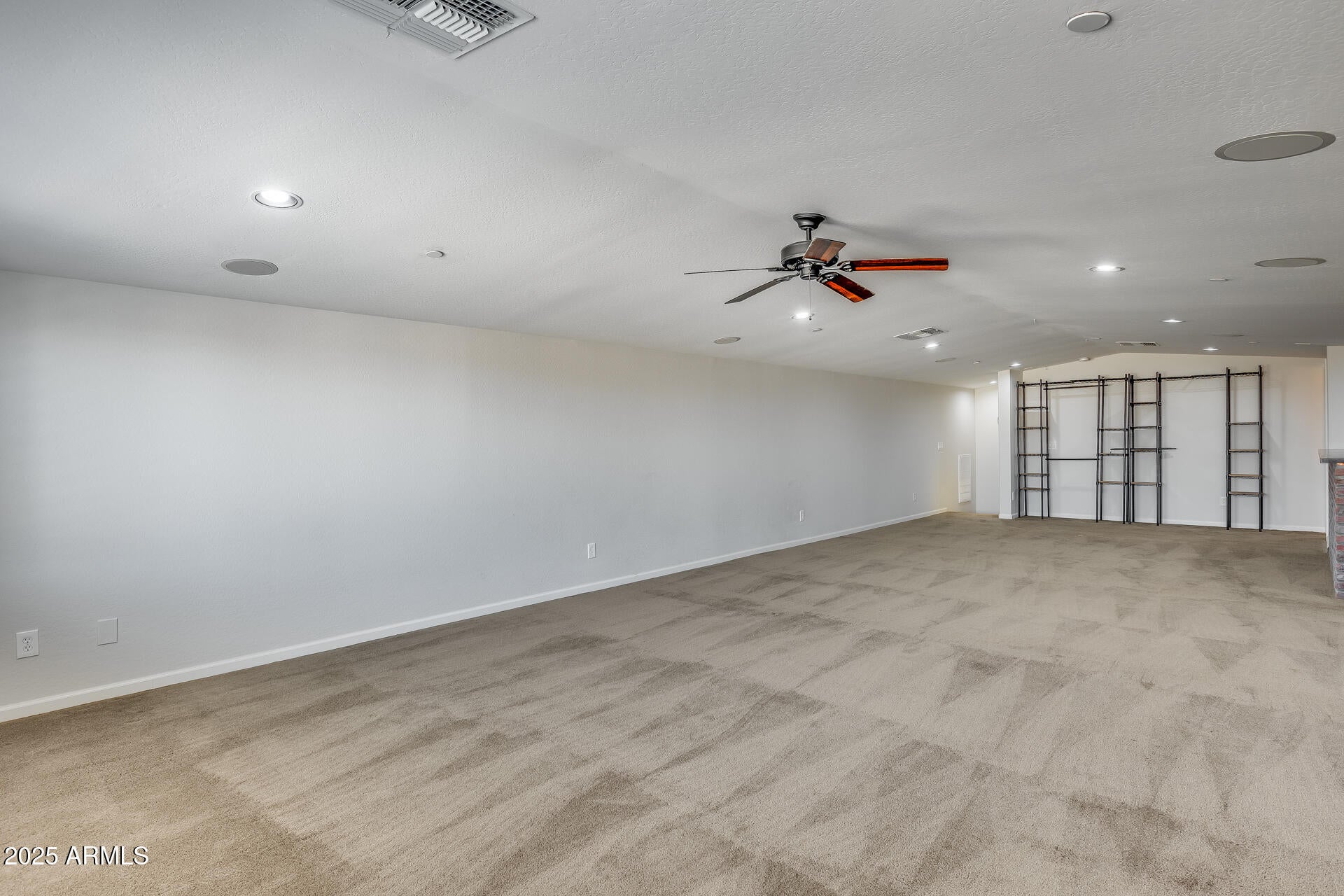 Peoria, Arizona, 85383, United States, 4 Bedrooms Bedrooms, ,4 BathroomsBathrooms,Residential,Active,2012939