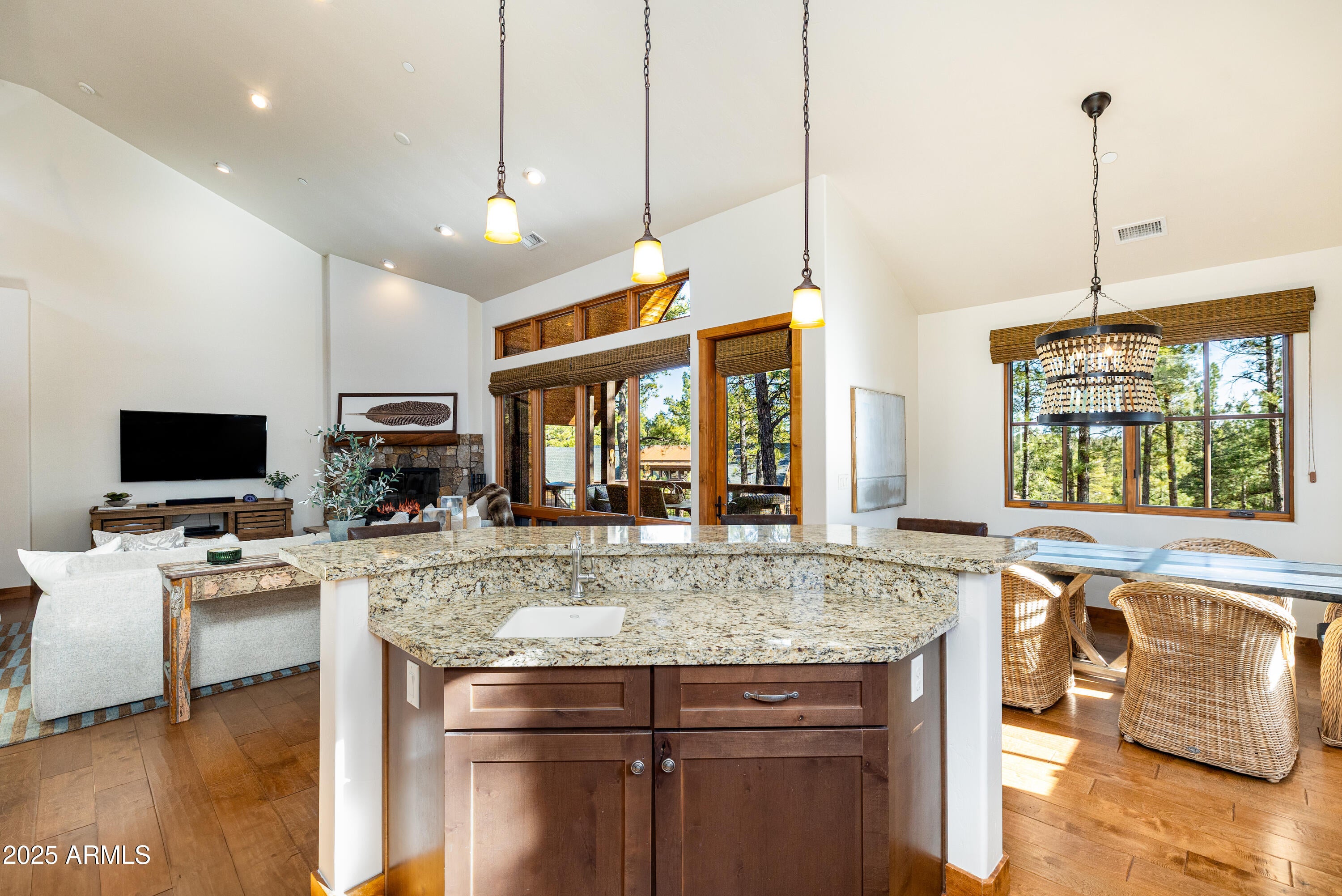 Flagstaff, Arizona, 86005, United States, 4 Bedrooms Bedrooms, ,5 BathroomsBathrooms,Residential,Active,2009813