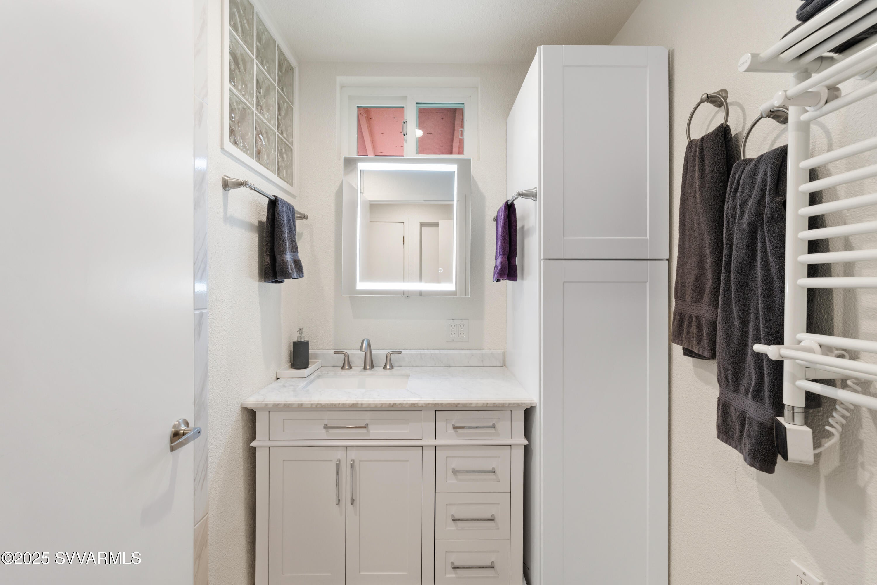 Sedona, Arizona, 86336, United States, 3 Bedrooms Bedrooms, ,4 BathroomsBathrooms,Residential,Active,1964482