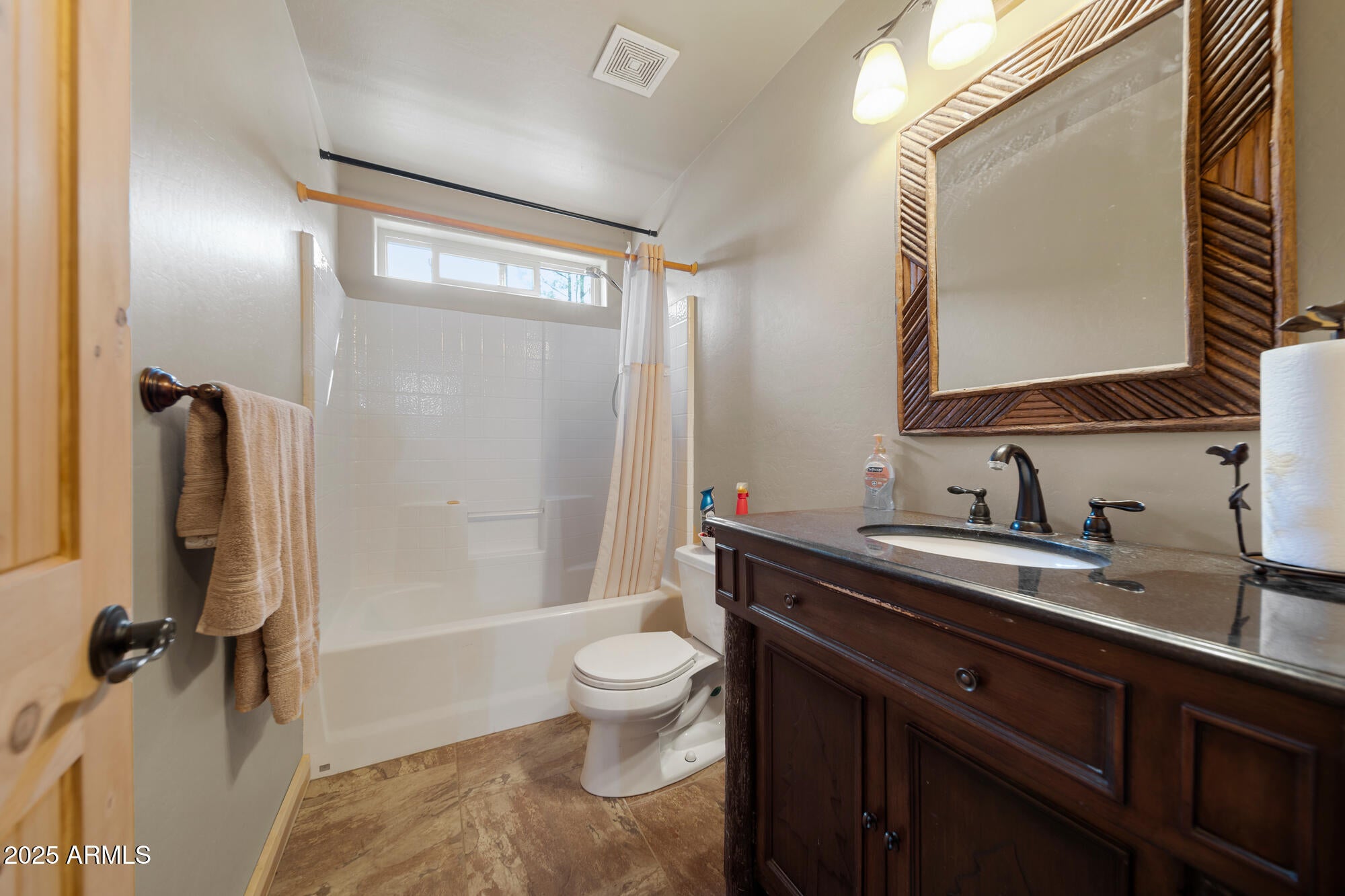 Lakeside, Arizona, 85929, United States, 8 Bedrooms Bedrooms, ,8 BathroomsBathrooms,Residential,Contingent,1996268