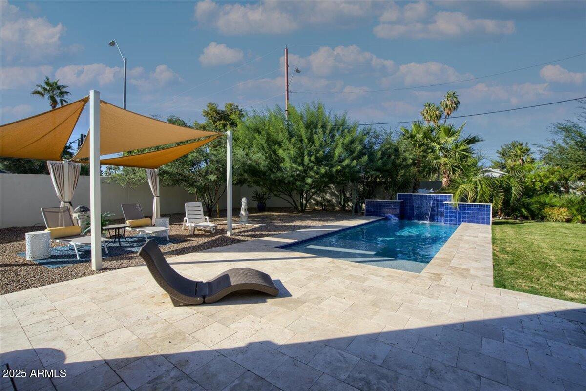 Phoenix, Arizona, 85021, United States, 4 Bedrooms Bedrooms, ,5 BathroomsBathrooms,Residential,Active,1929685