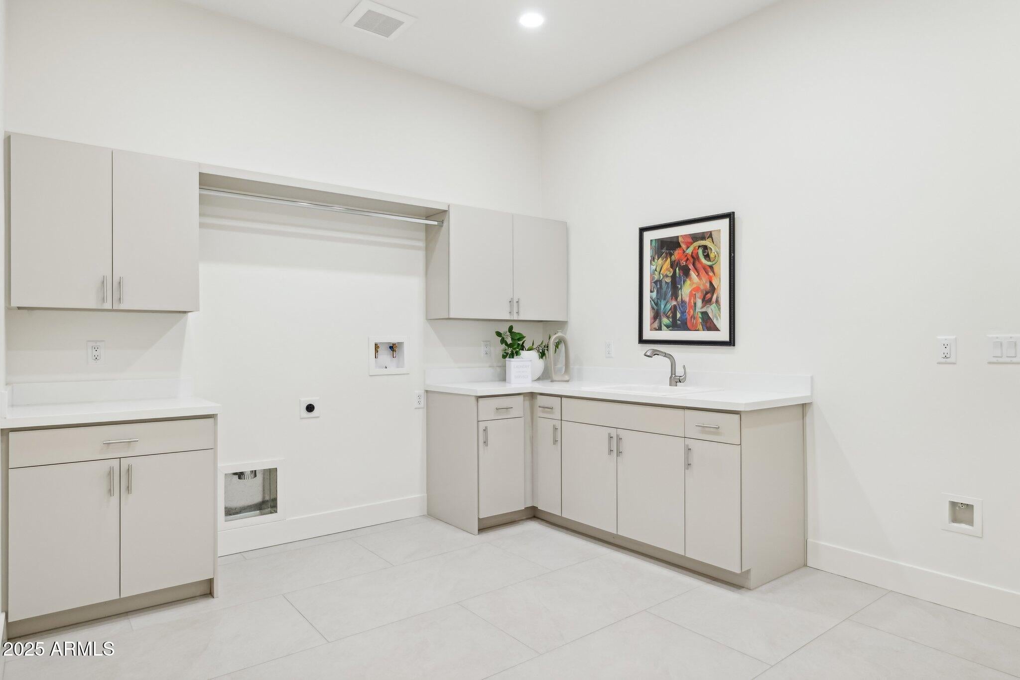 Fountain Hills, Arizona, 85268, United States, 3 Bedrooms Bedrooms, ,4 BathroomsBathrooms,Residential,Active,1969777