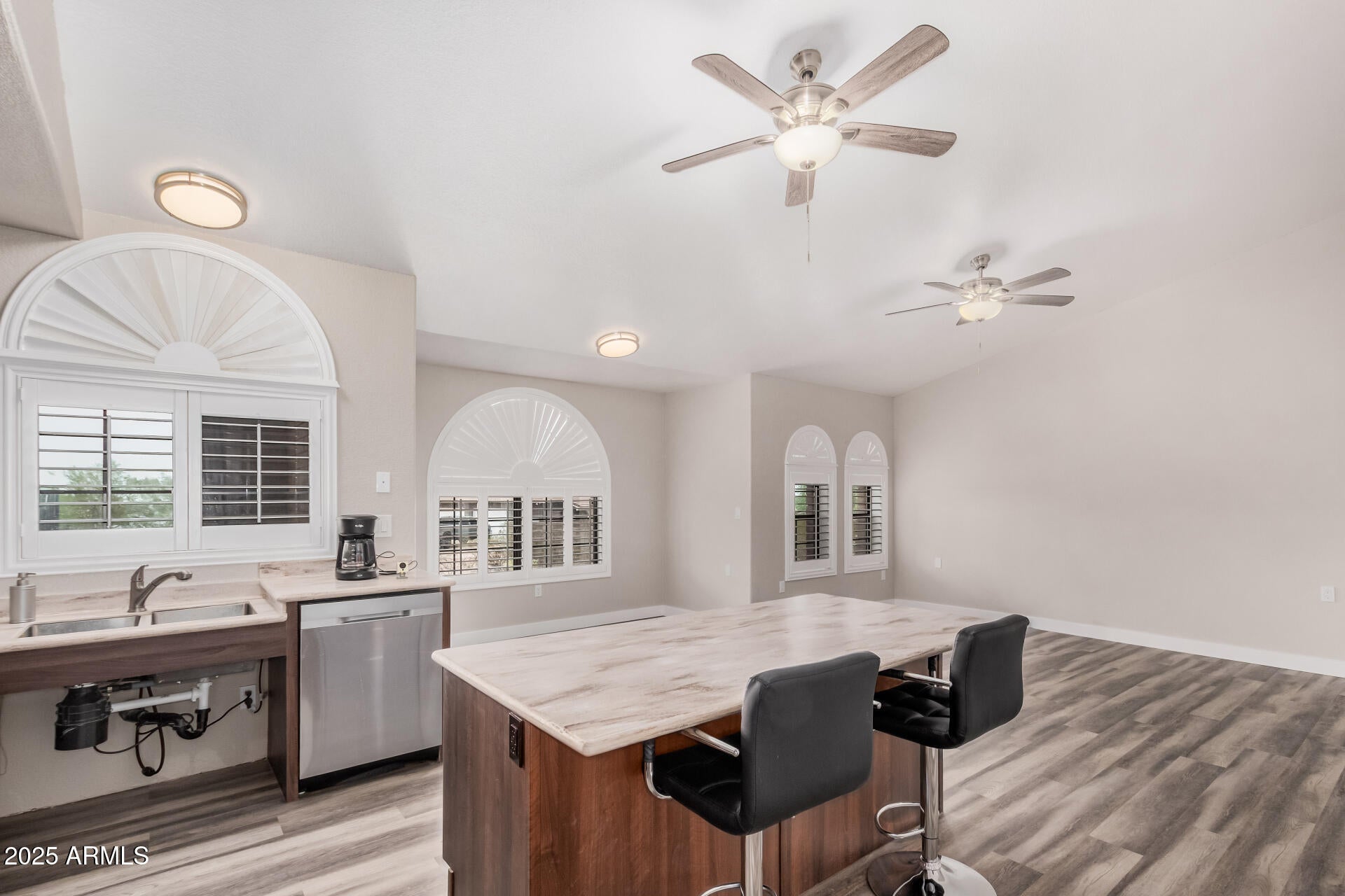 Mesa, Arizona, 85207, United States, 4 Bedrooms Bedrooms, ,3 BathroomsBathrooms,Residential,Active,1936410