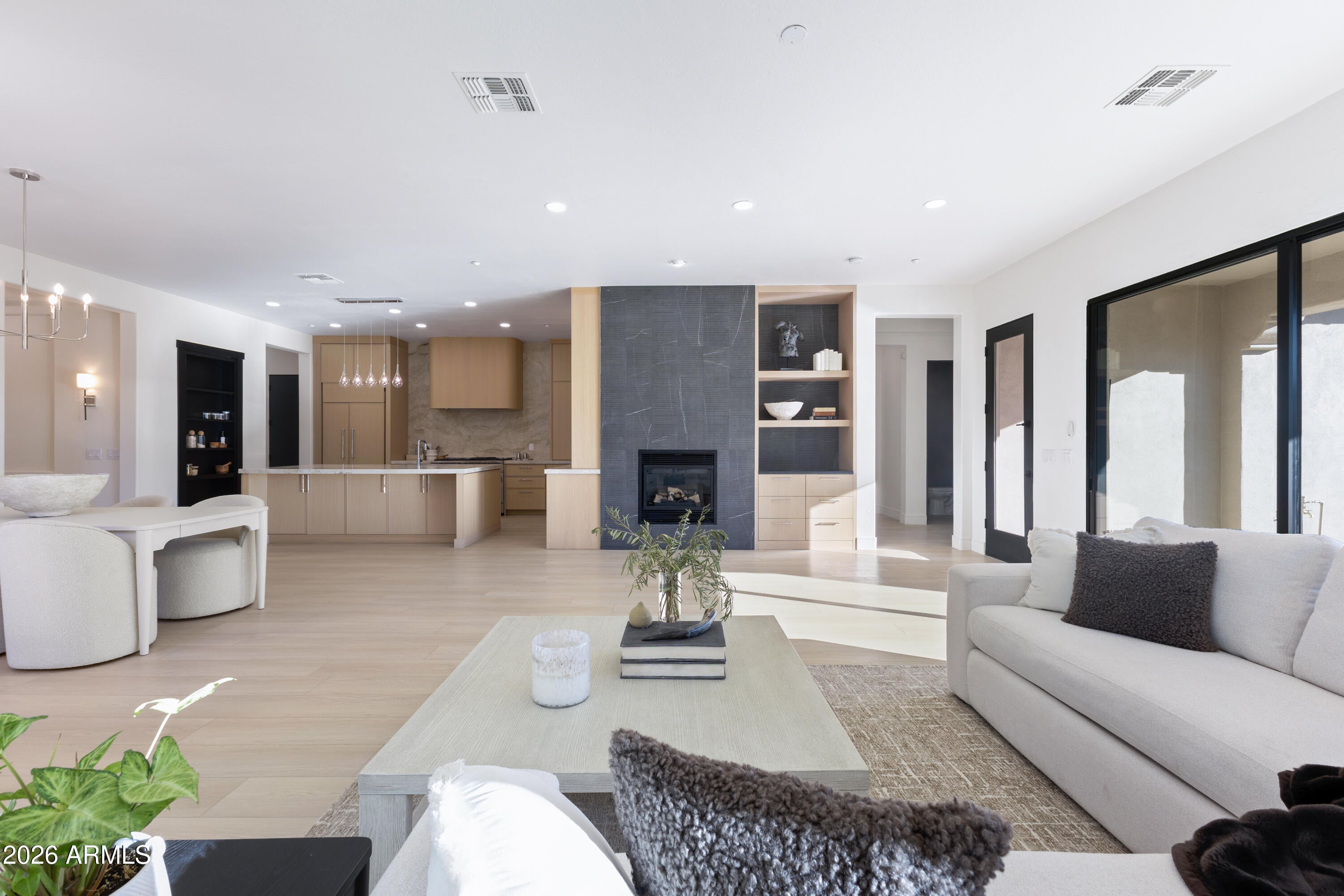 Scottsdale, Arizona, 85255, United States, 4 Bedrooms Bedrooms, ,4 BathroomsBathrooms,Residential,Active,2011214