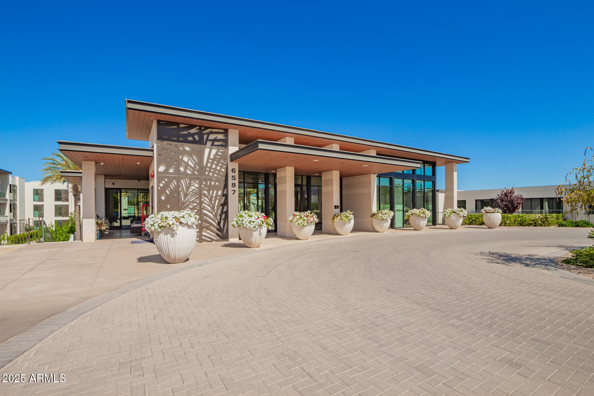 Paradise Valley, Arizona, 85253, United States, 1 Bedroom Bedrooms, ,2 BathroomsBathrooms,Residential,Active,1810519