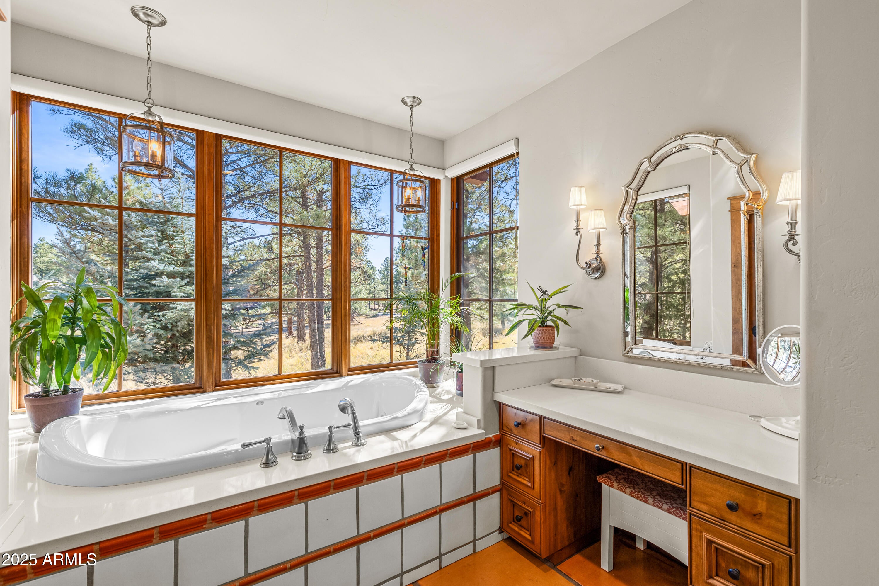 Flagstaff, Arizona, 86001, United States, 4 Bedrooms Bedrooms, ,4 BathroomsBathrooms,Residential,Active,2002671