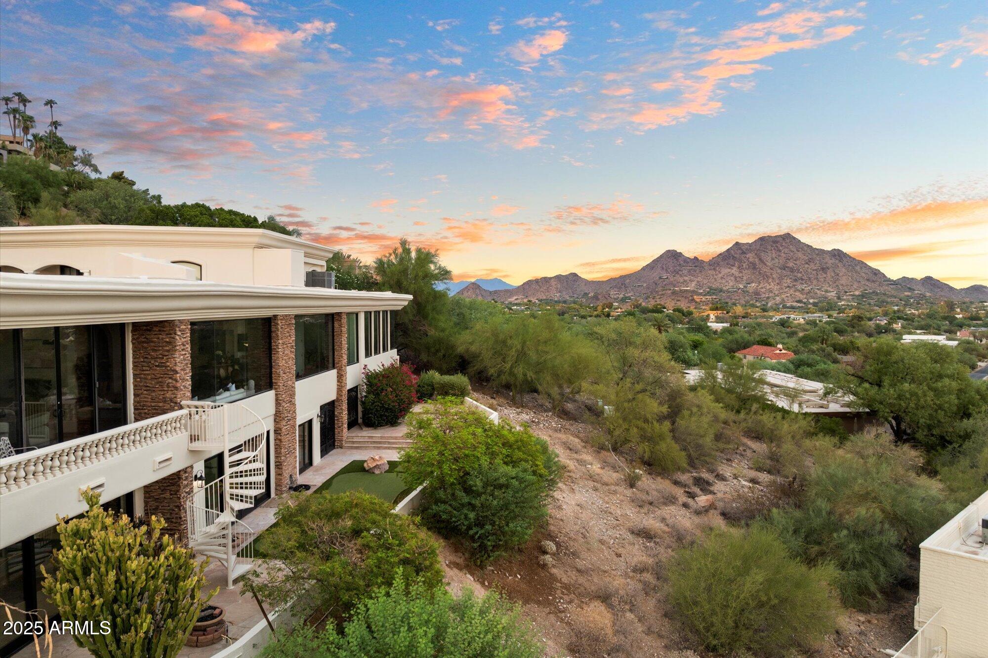 Paradise Valley, Arizona, 85253, United States, 6 Bedrooms Bedrooms, ,7 BathroomsBathrooms,Residential,Active,1946519