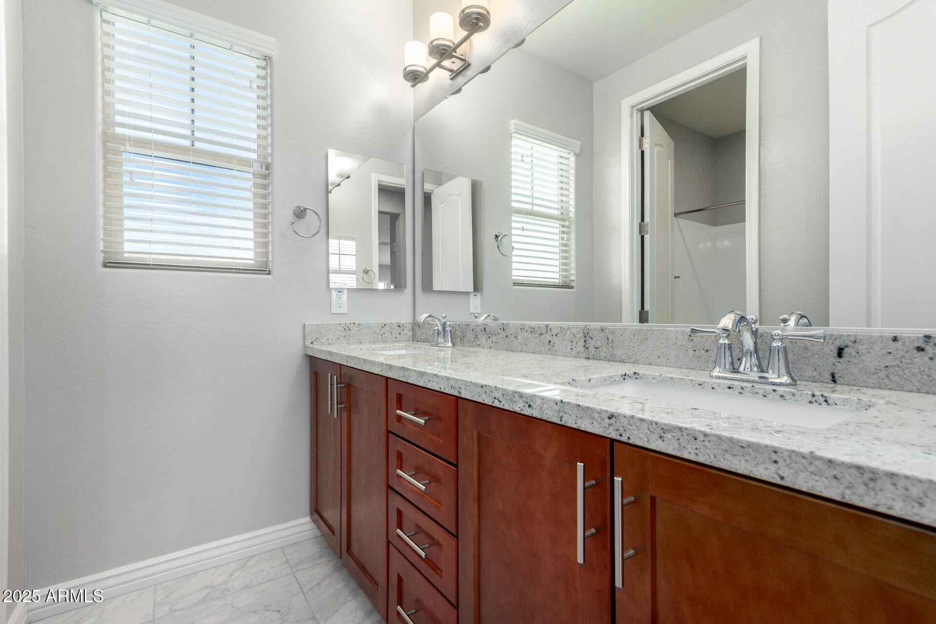 Phoenix, Arizona, 85050, United States, 4 Bedrooms Bedrooms, ,3 BathroomsBathrooms,Residential,Active,1929434