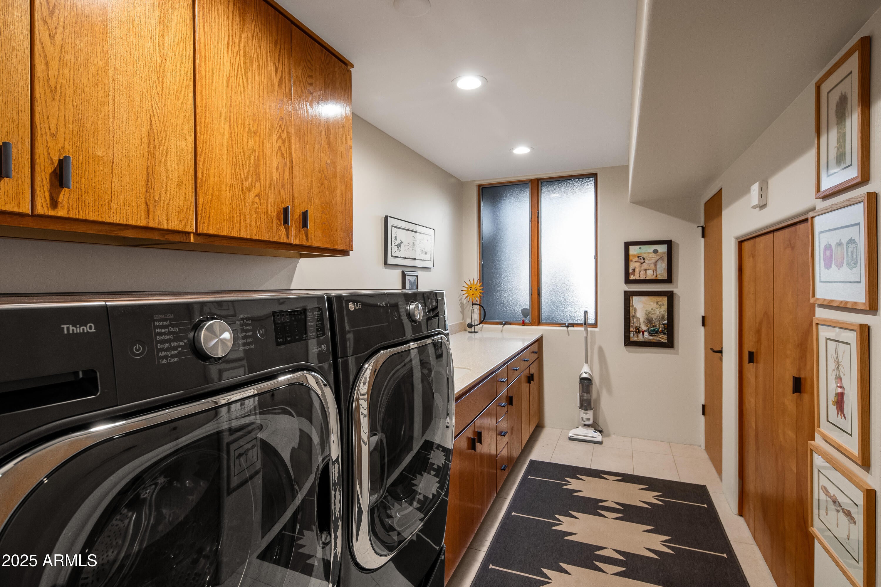 Sedona, Arizona, 86336, United States, 3 Bedrooms Bedrooms, ,4 BathroomsBathrooms,Residential,Active,1946525