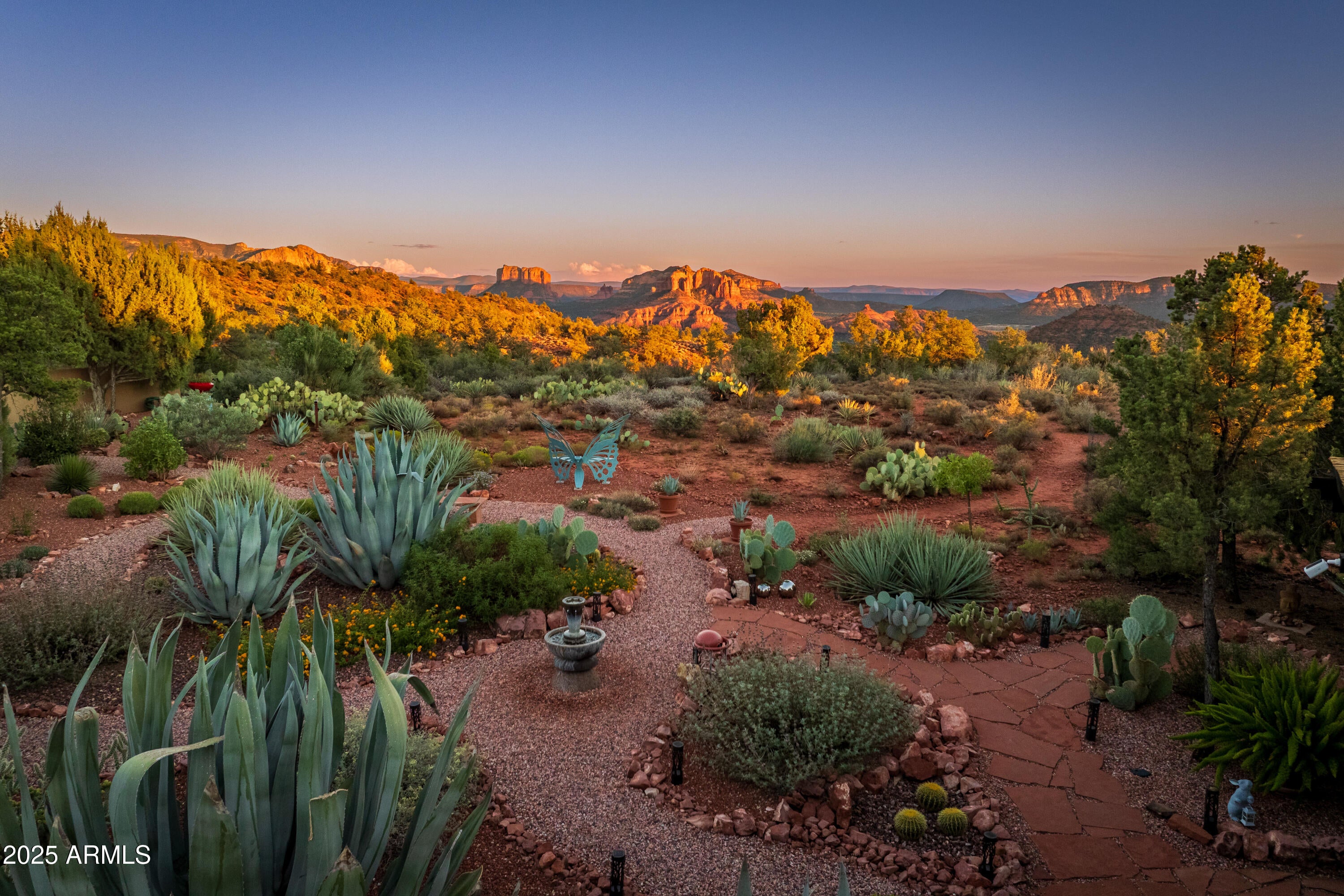 Sedona, Arizona, 86336, United States, 3 Bedrooms Bedrooms, ,4 BathroomsBathrooms,Residential,Active,1946525