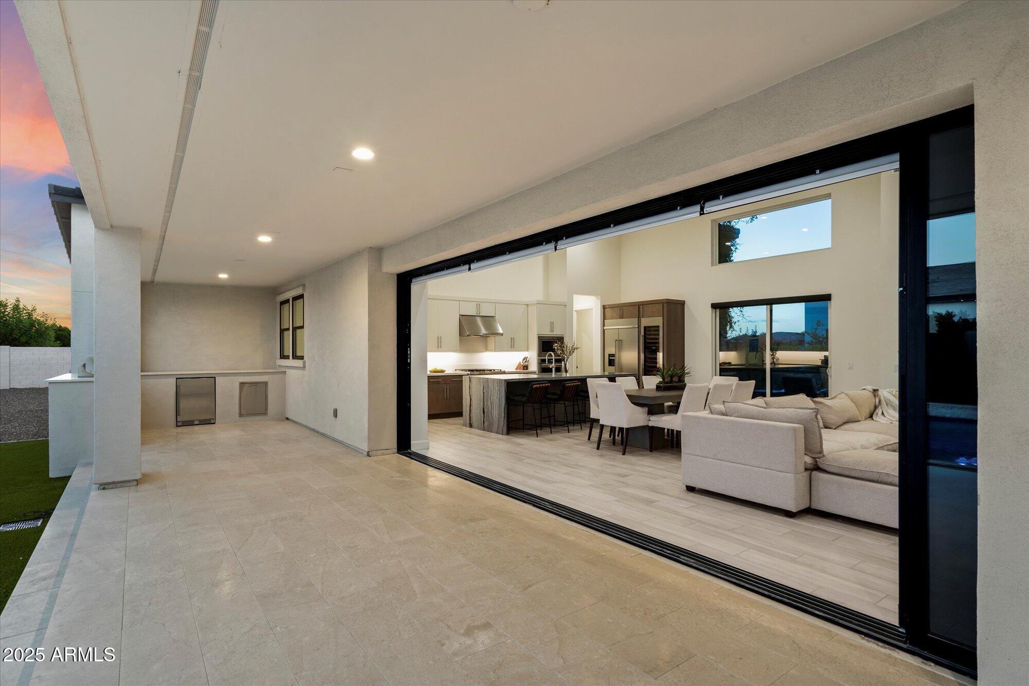 Queen Creek, Arizona, 85142, United States, 3 Bedrooms Bedrooms, ,4 BathroomsBathrooms,Residential,Active,1909837