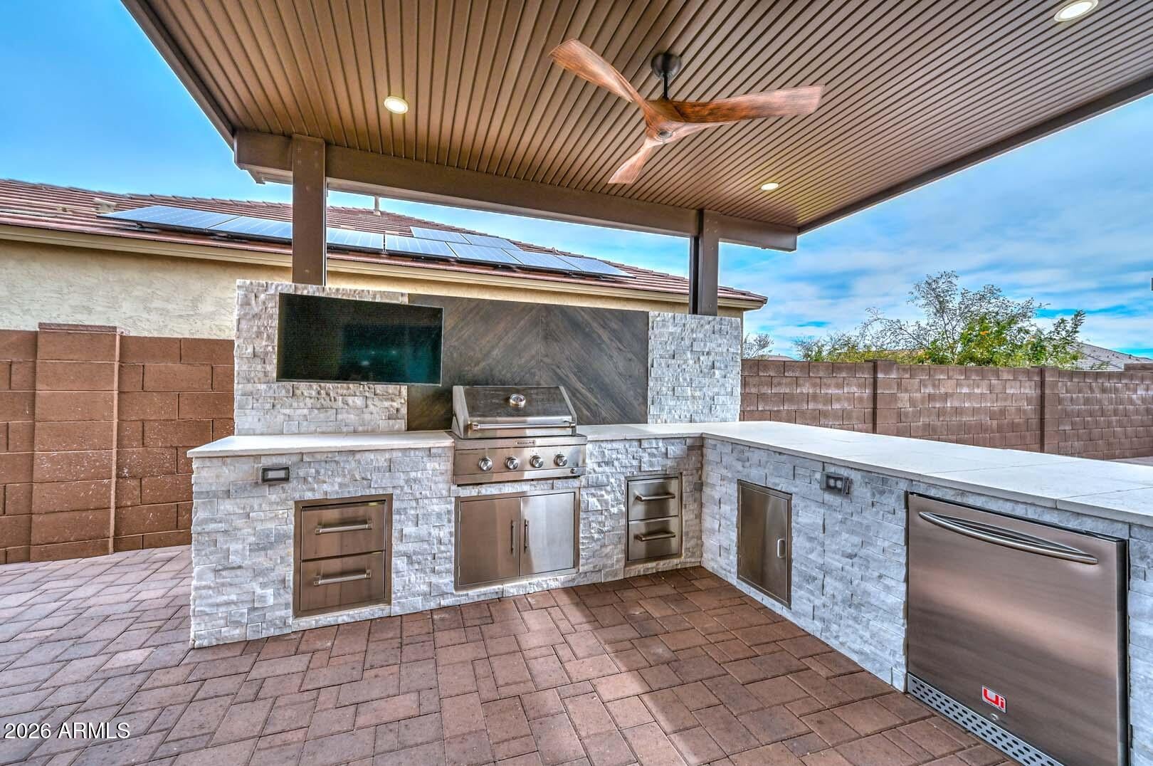 Peoria, Arizona, 85383, United States, 6 Bedrooms Bedrooms, ,5 BathroomsBathrooms,Residential,Active,2017881