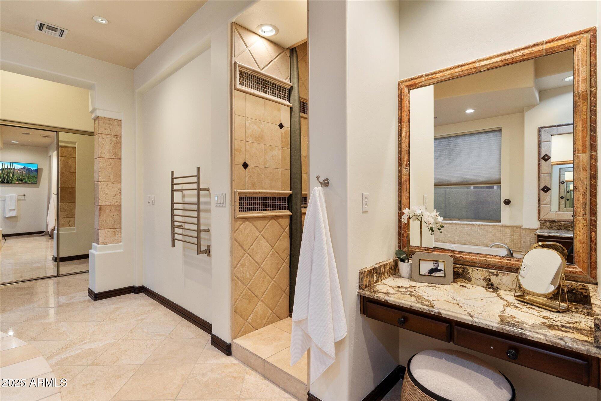 Phoenix, Arizona, 85050, United States, 4 Bedrooms Bedrooms, ,5 BathroomsBathrooms,Residential,Active,2001081