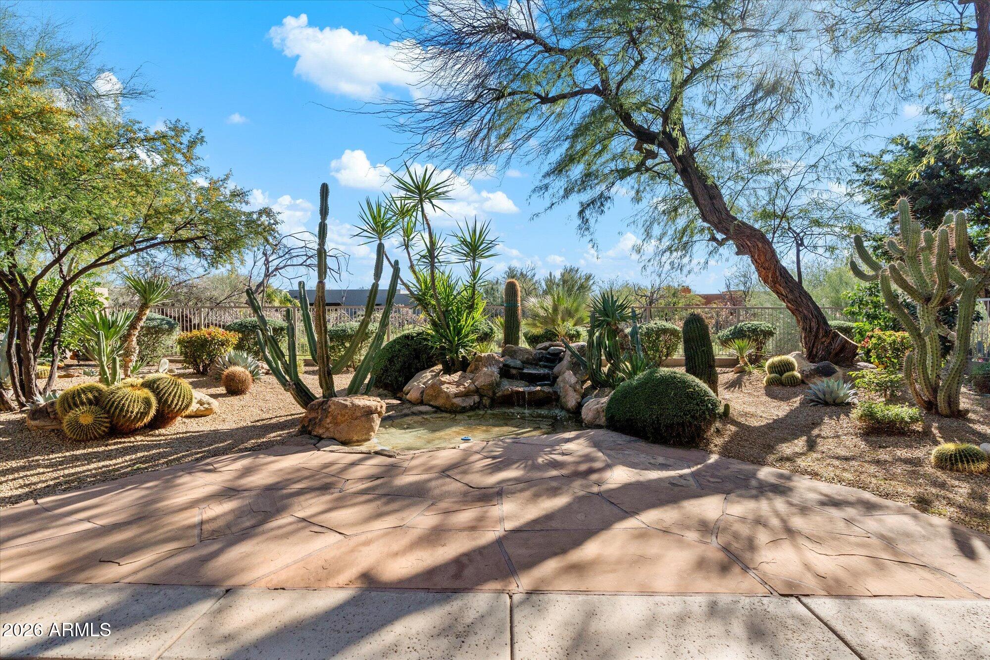 Scottsdale, Arizona, 85266, United States, 2 Bedrooms Bedrooms, ,2 BathroomsBathrooms,Residential,Contingent,2010166