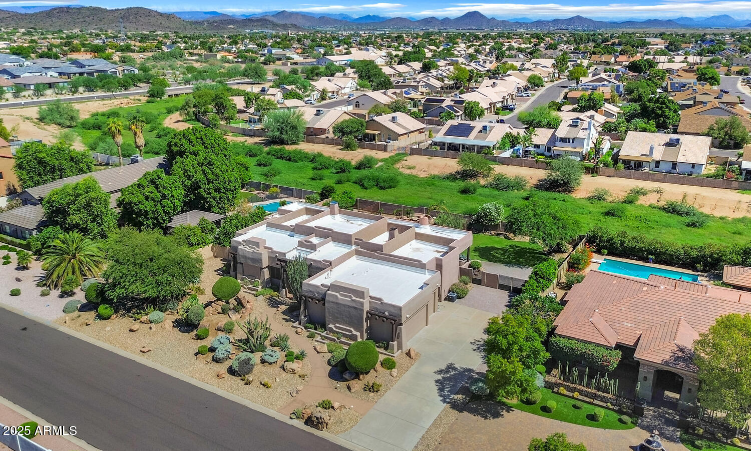 Glendale, Arizona, 85310, United States, 4 Bedrooms Bedrooms, ,4 BathroomsBathrooms,Residential,Active,1953274