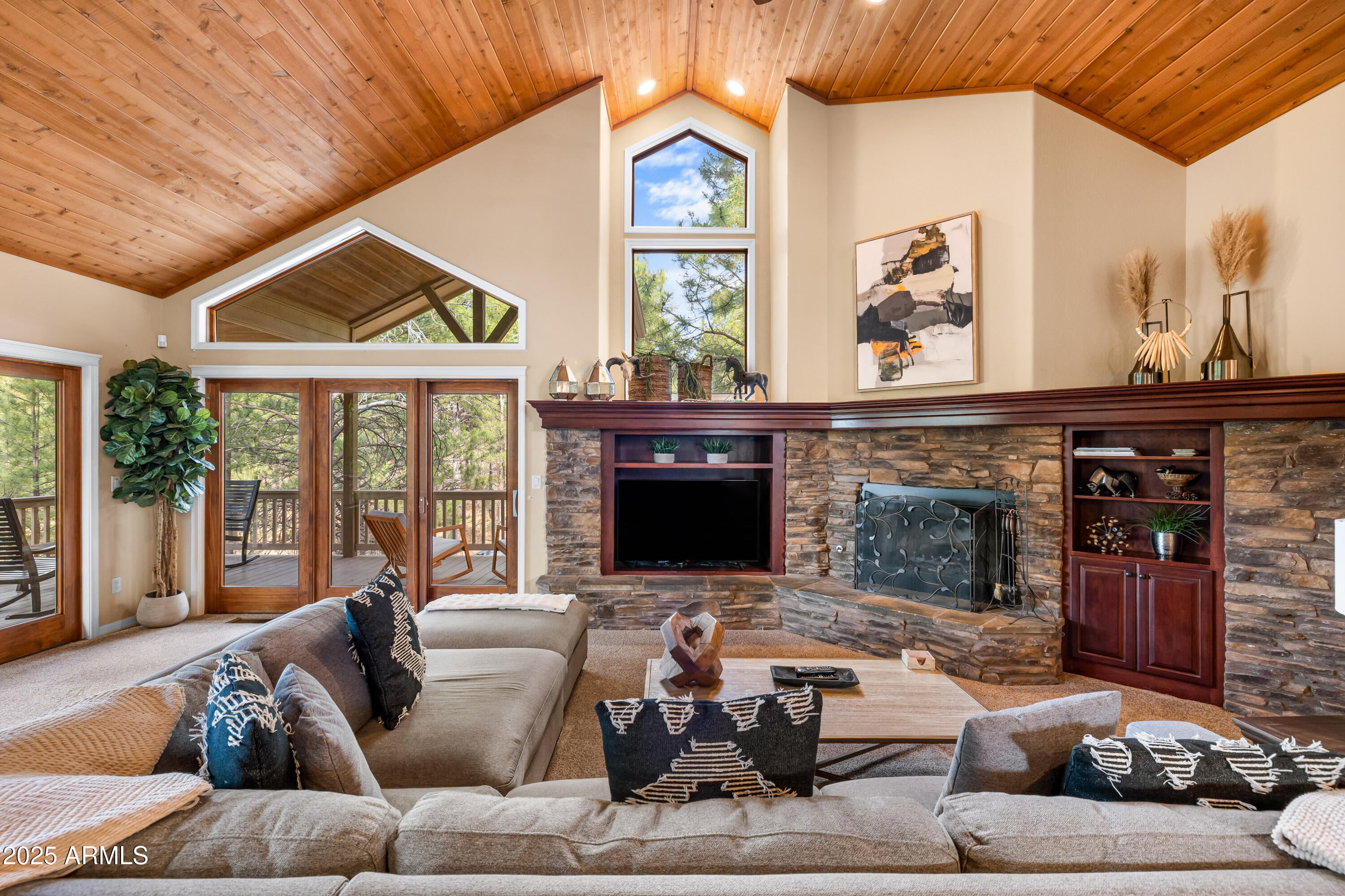Flagstaff, Arizona, 86004, United States, 5 Bedrooms Bedrooms, ,5 BathroomsBathrooms,Residential,Active,1834471