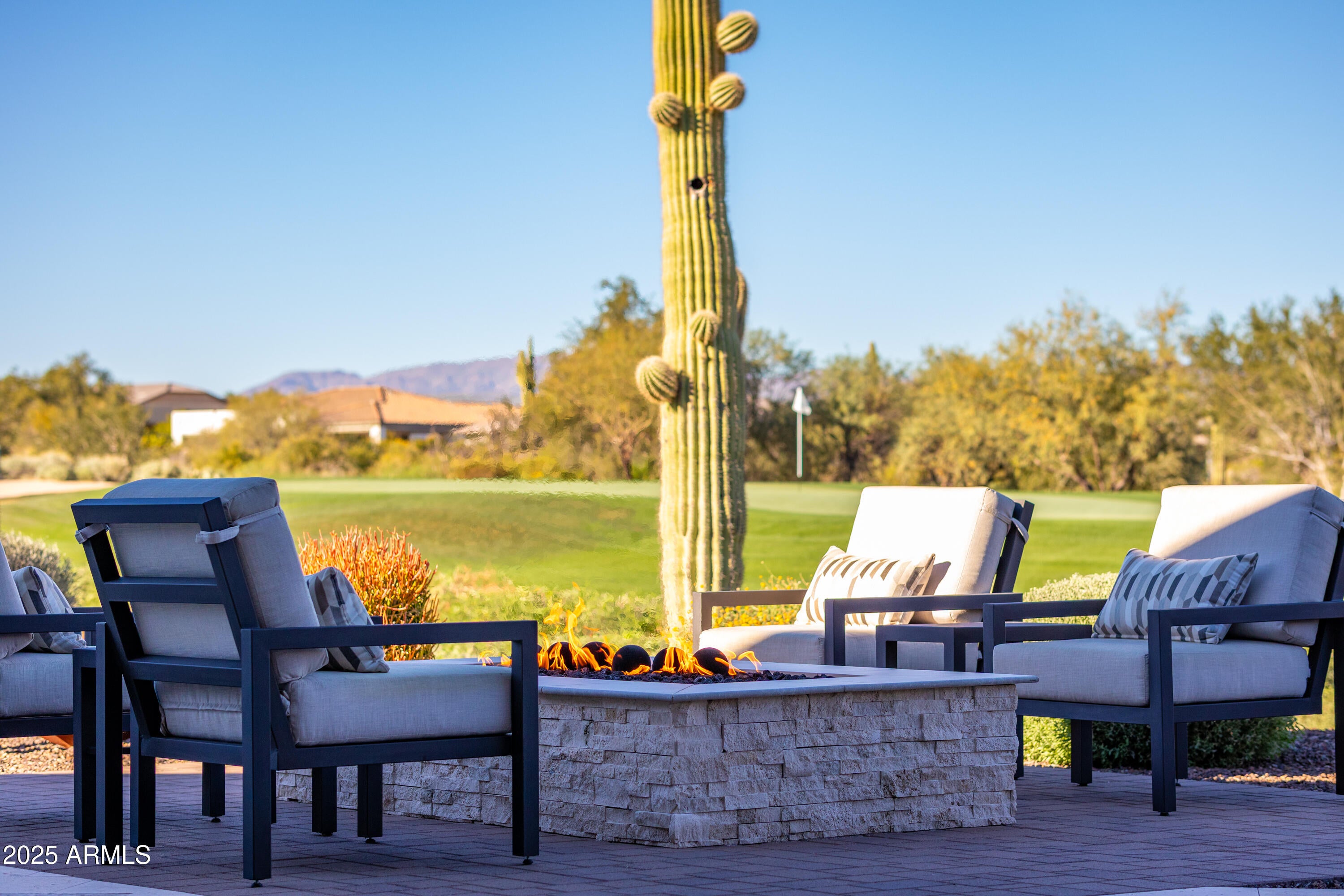 Rio Verde, Arizona, 85263, United States, 3 Bedrooms Bedrooms, ,4 BathroomsBathrooms,Residential,Contingent,2008339