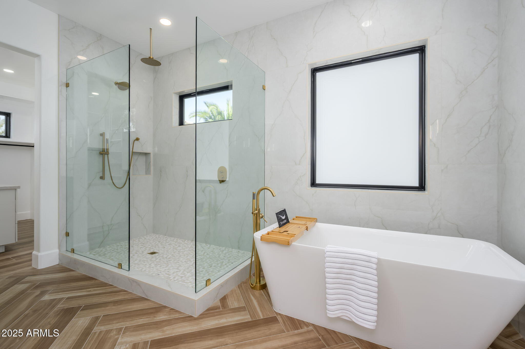 Mesa, Arizona, 85215, United States, 5 Bedrooms Bedrooms, ,6 BathroomsBathrooms,Residential,Active,2007302