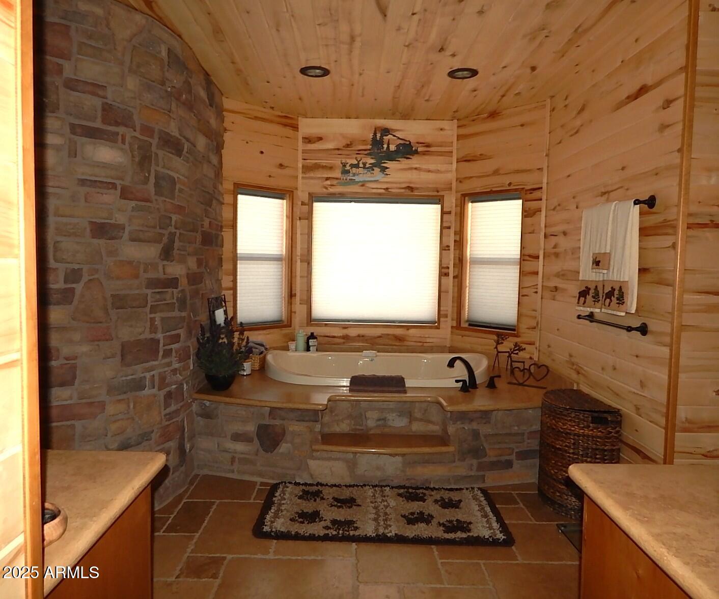 Forest Lakes, Arizona, 85931, United States, 4 Bedrooms Bedrooms, ,4 BathroomsBathrooms,Residential,Active,1771475