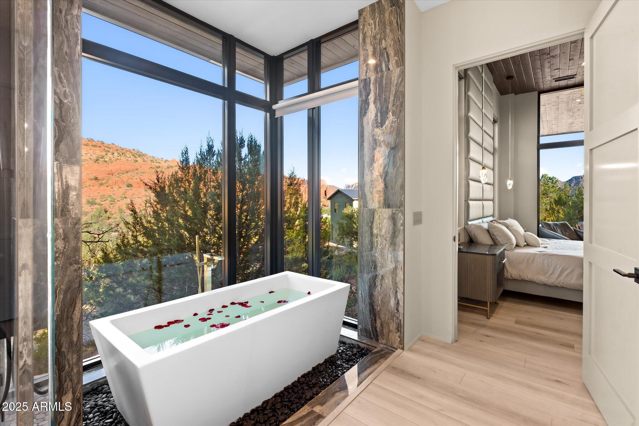 Sedona, Arizona, 86336, United States, 4 Bedrooms Bedrooms, ,4 BathroomsBathrooms,Residential,Active,1946435