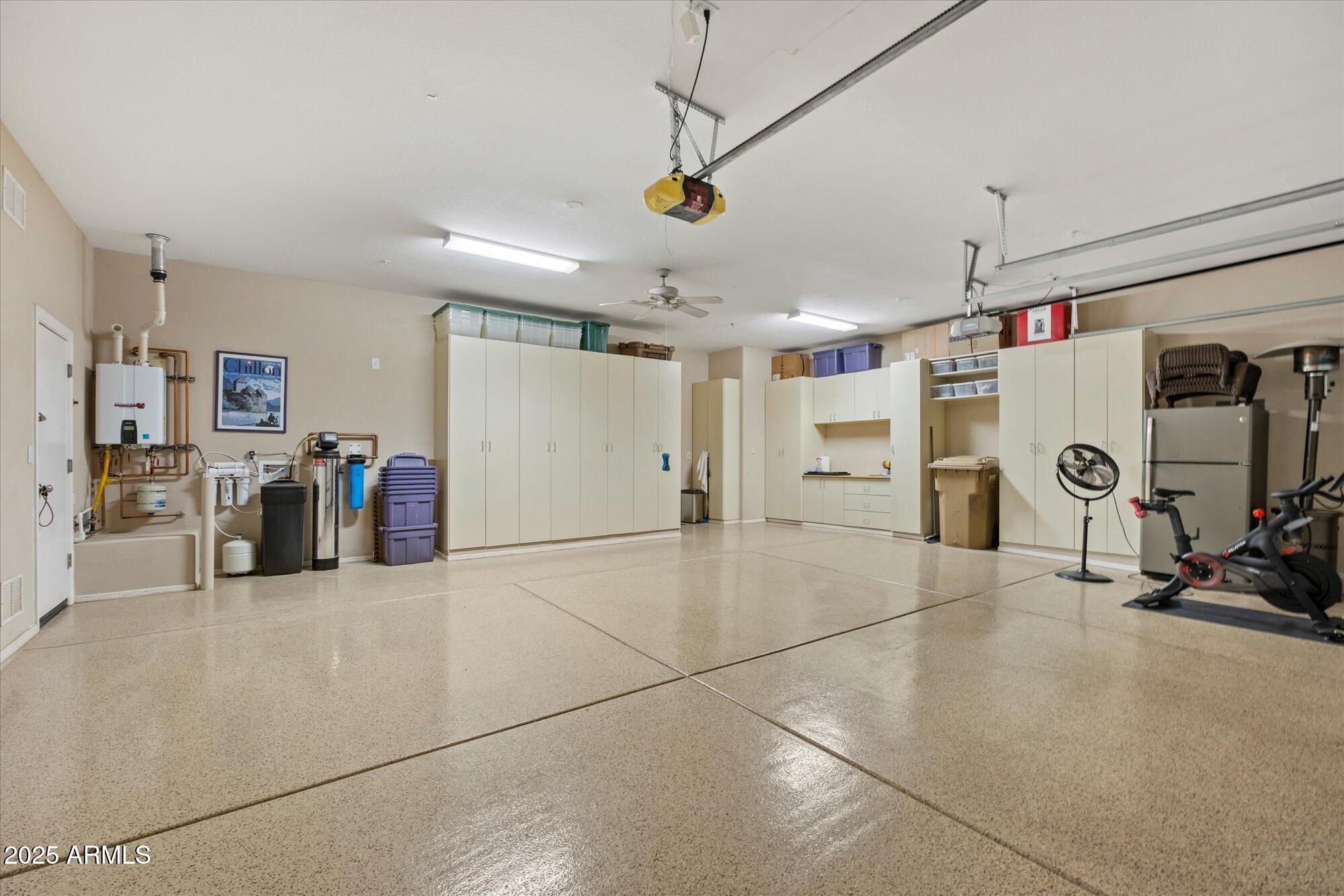 Anthem, Arizona, 85086, United States, 3 Bedrooms Bedrooms, ,4 BathroomsBathrooms,Residential,Pending,1973545